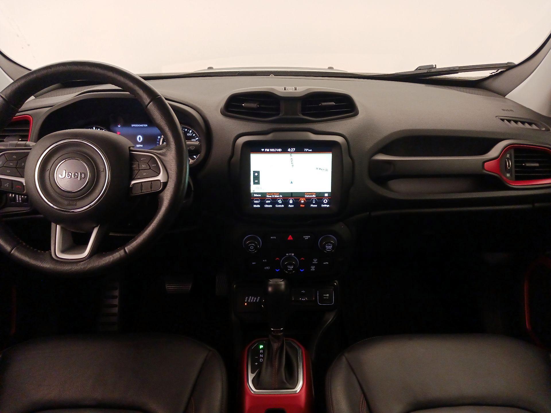 Thumbnail: 2020 Jeep Renegade - 9