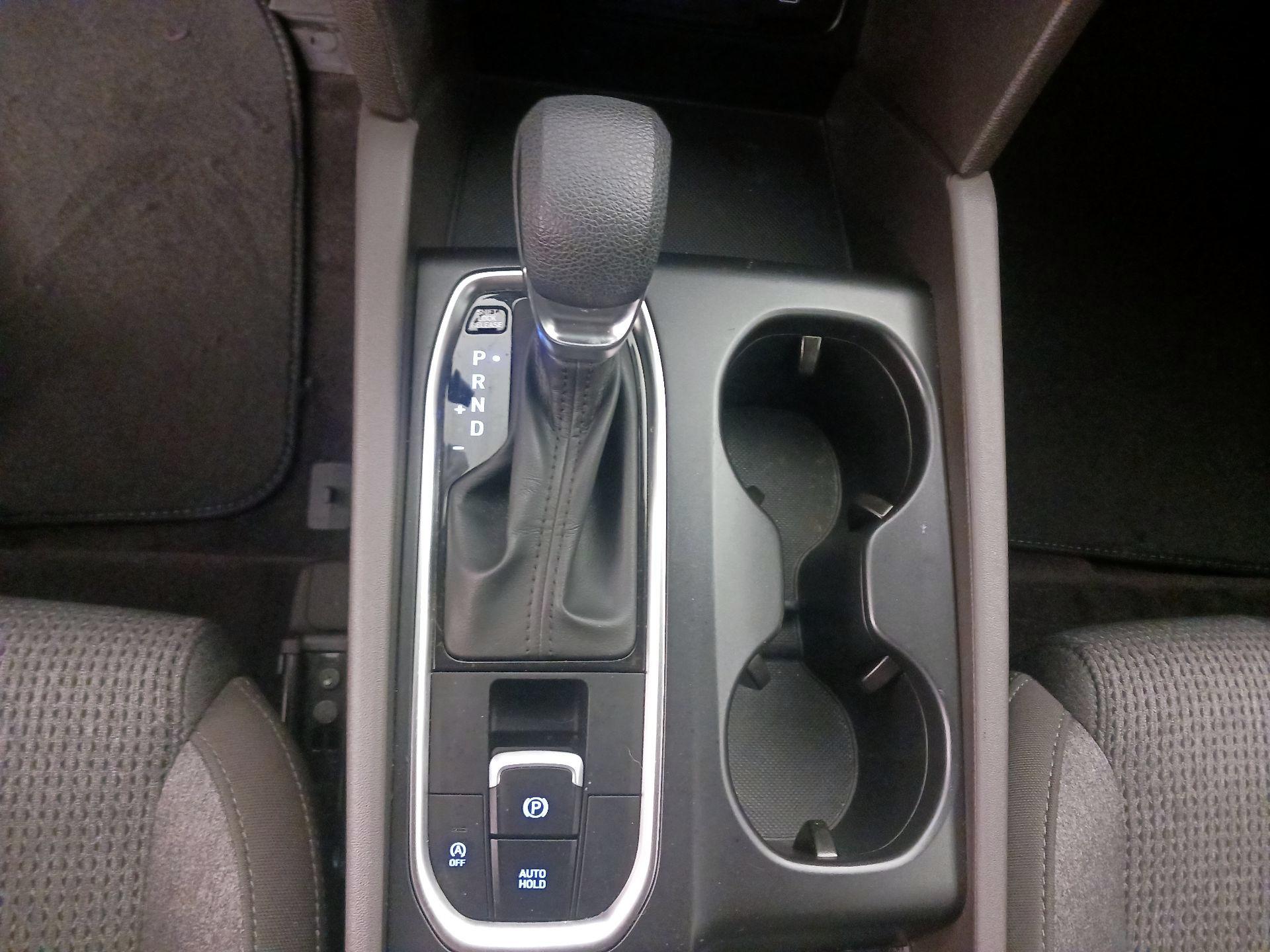 Thumbnail: 2020 Hyundai Santa Fe - 17