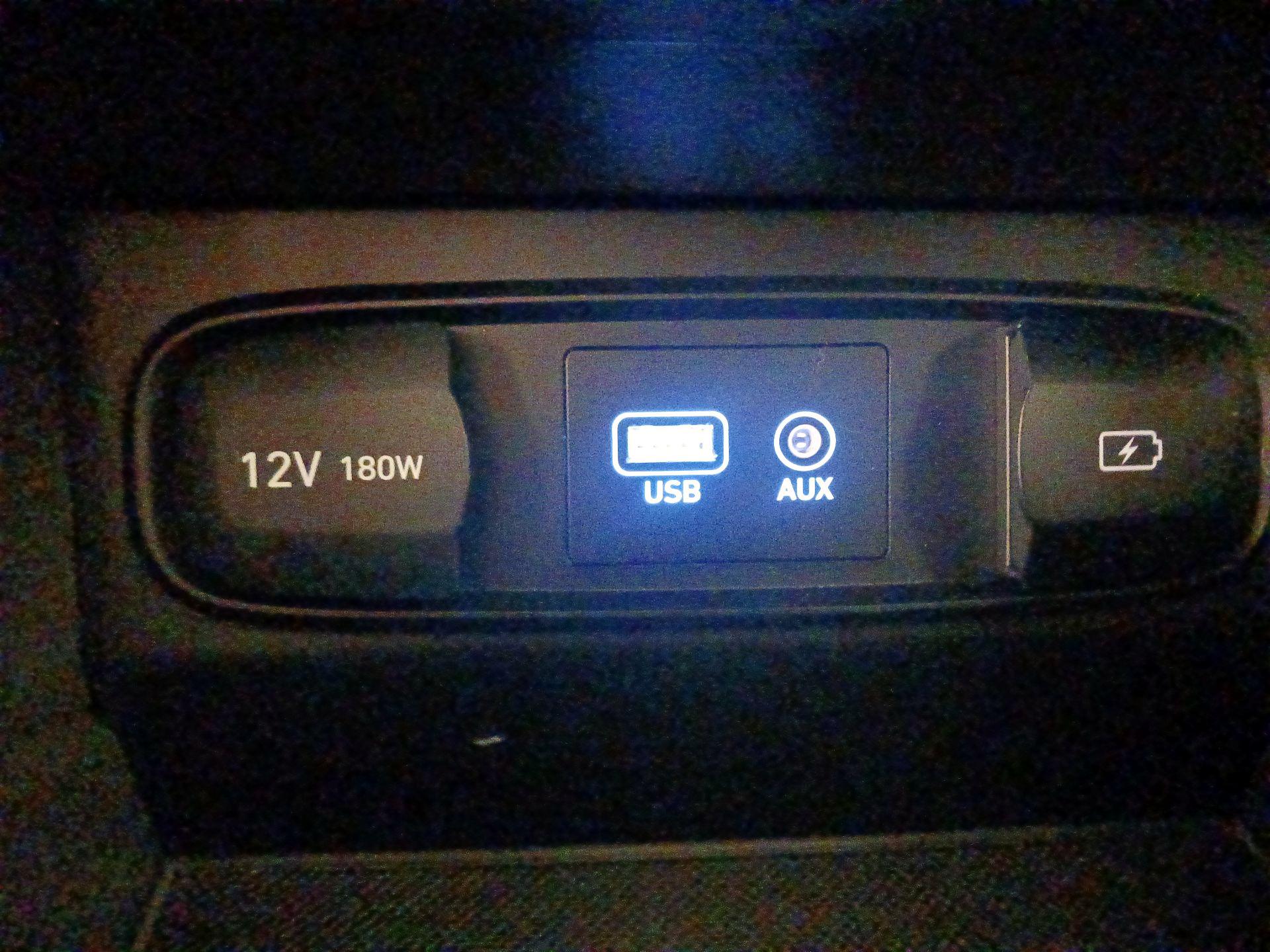 Thumbnail: 2020 Hyundai Santa Fe - 18