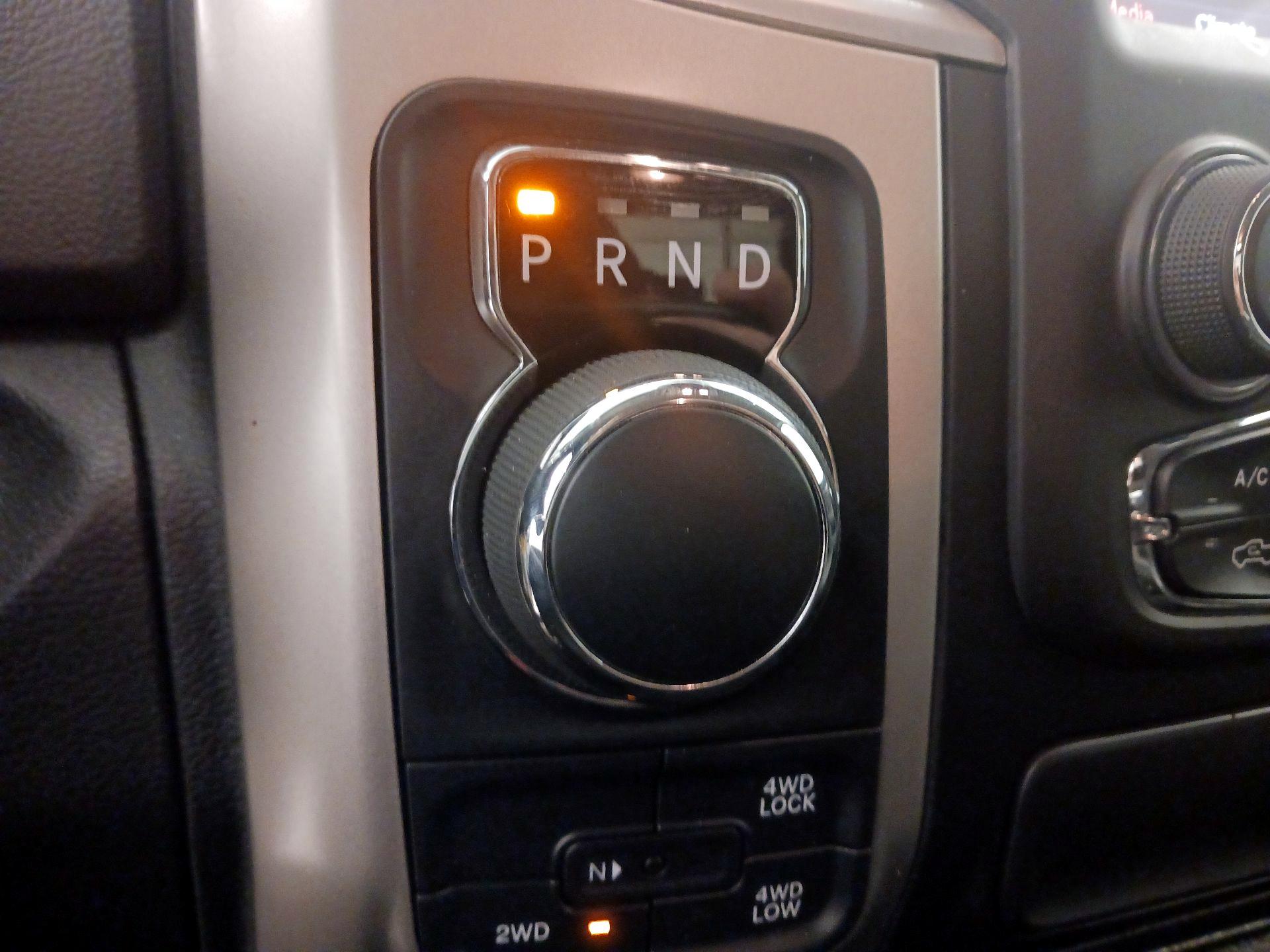 Thumbnail: 2020 RAM 1500 Classic - 17