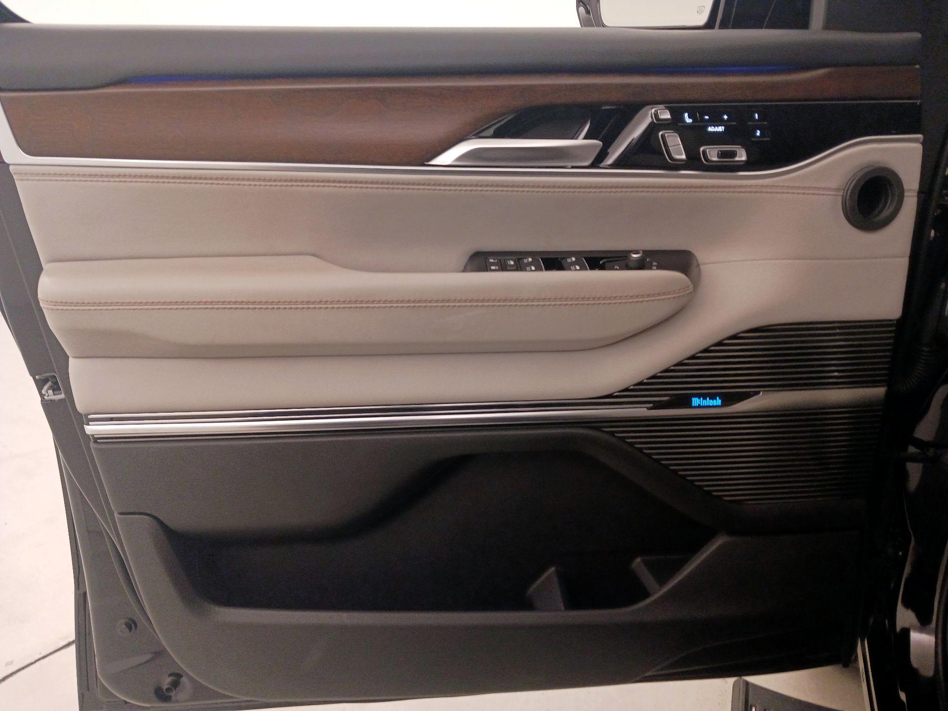 Thumbnail: 2023 Jeep Grand Wagoneer - 12