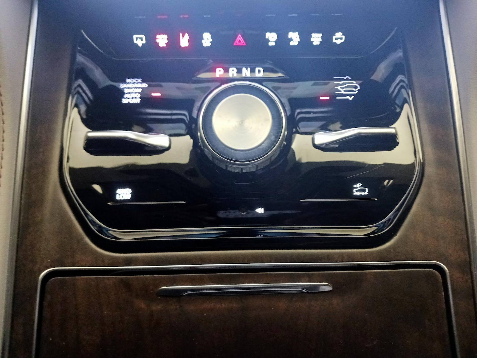 2023 Jeep Grand Wagoneer Series I - Photo 19