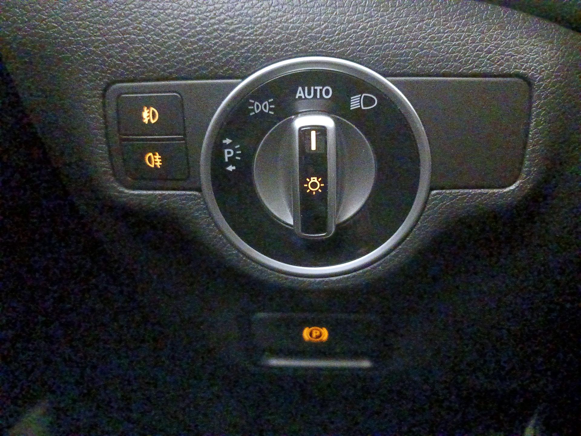 Thumbnail: 2015 Mercedes-Benz GLA - 13