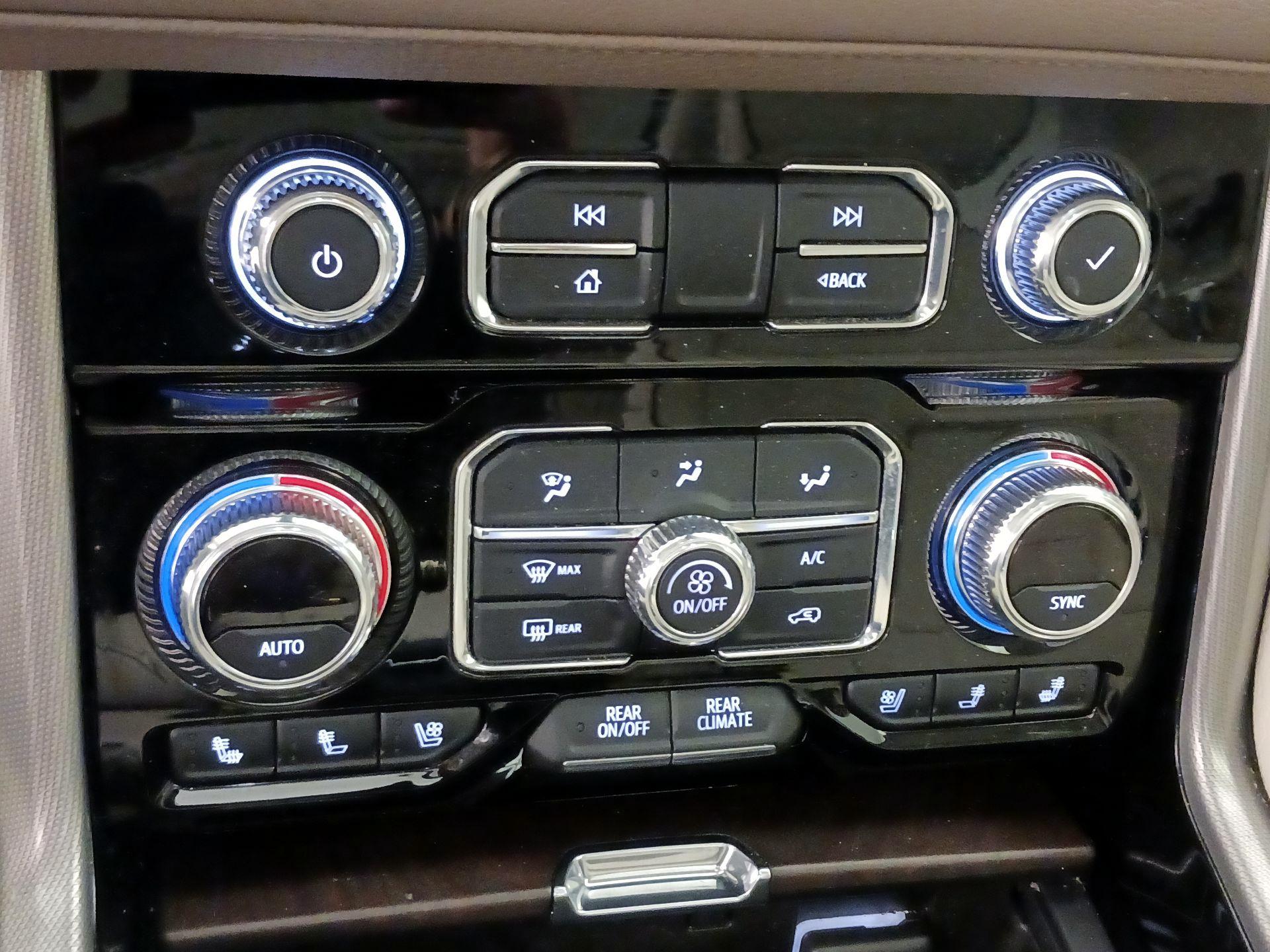 Thumbnail: 2021 GMC Yukon - 17