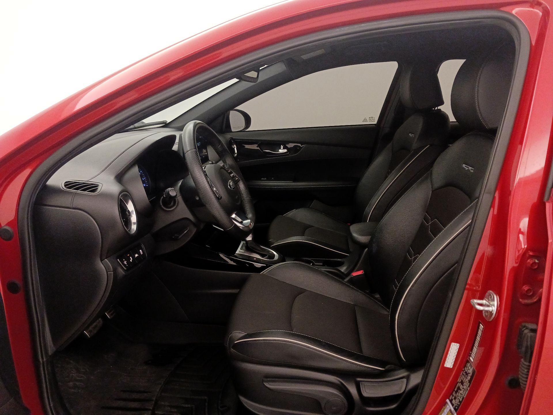 Thumbnail: 2020 Kia Forte - 11