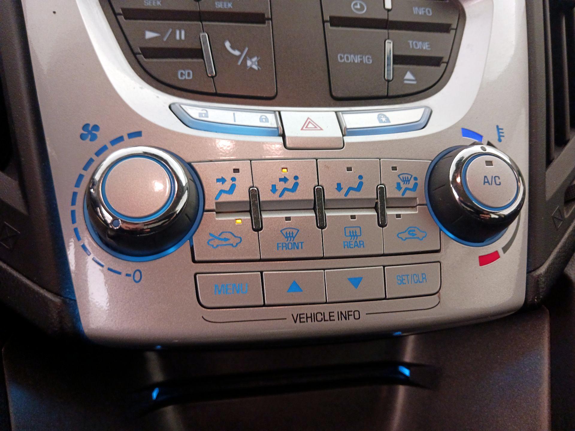 Thumbnail: 2015 Chevrolet Equinox - 14