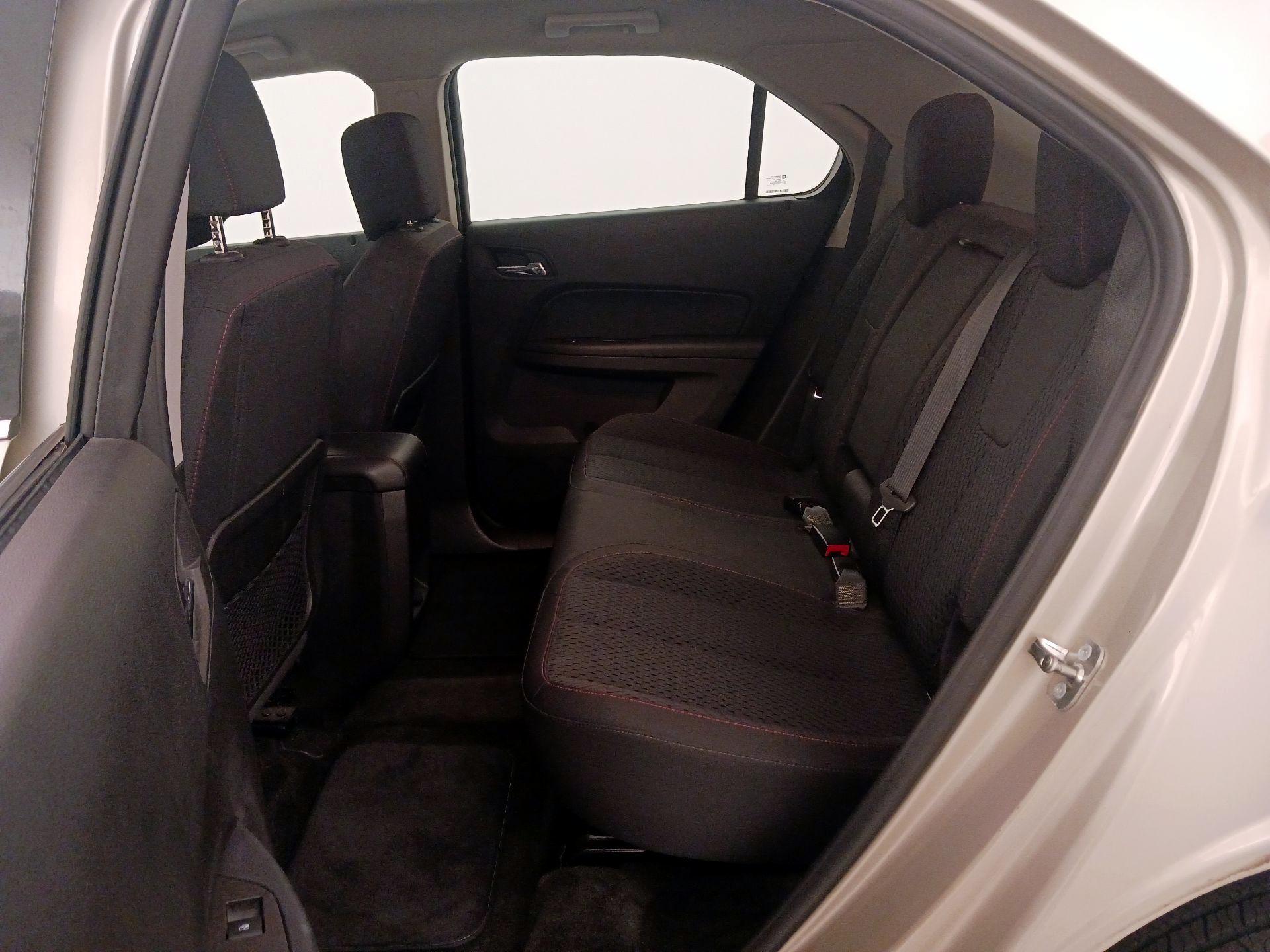 Thumbnail: 2015 Chevrolet Equinox - 16