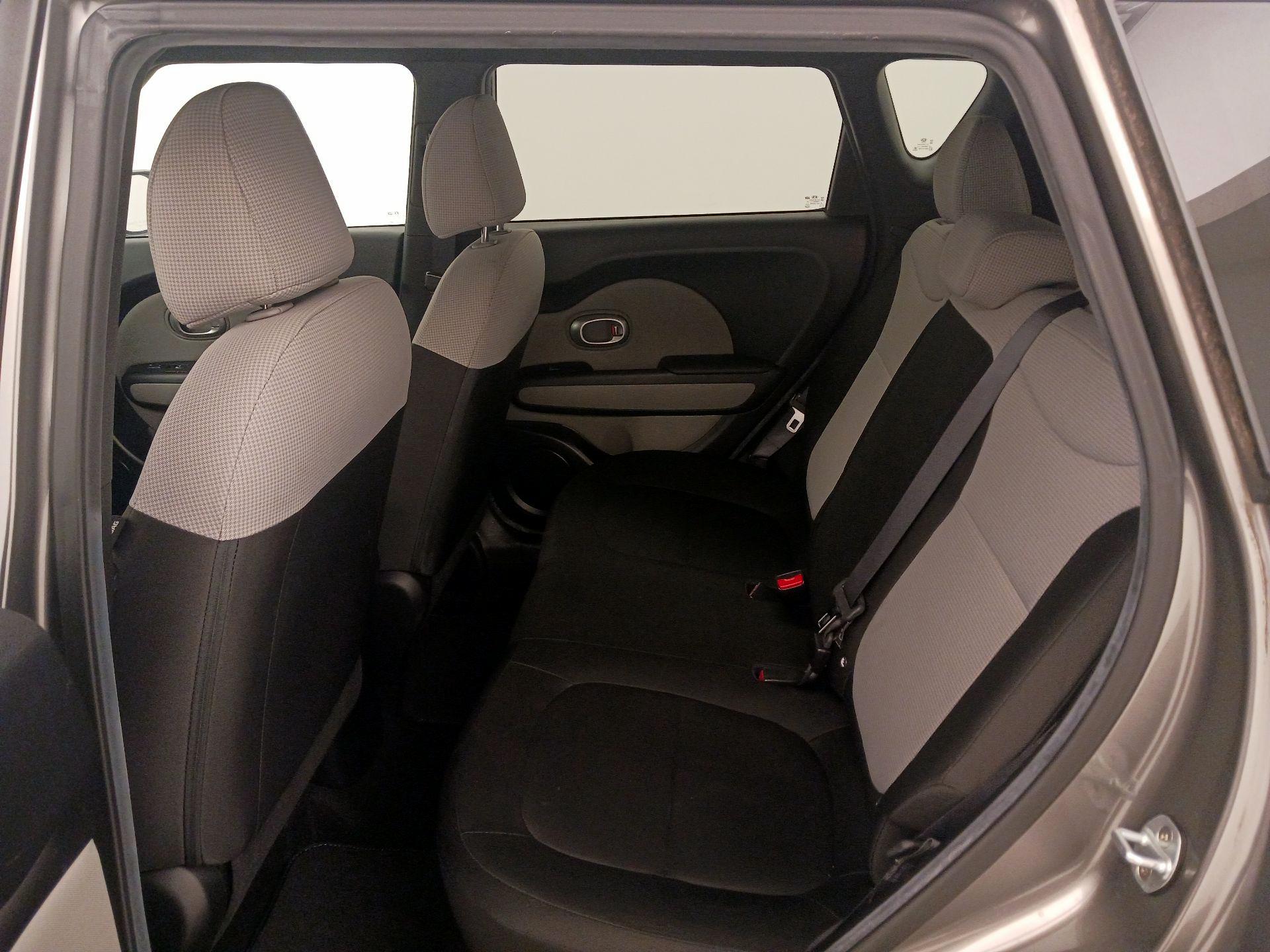 Thumbnail: 2018 Kia Soul - 19