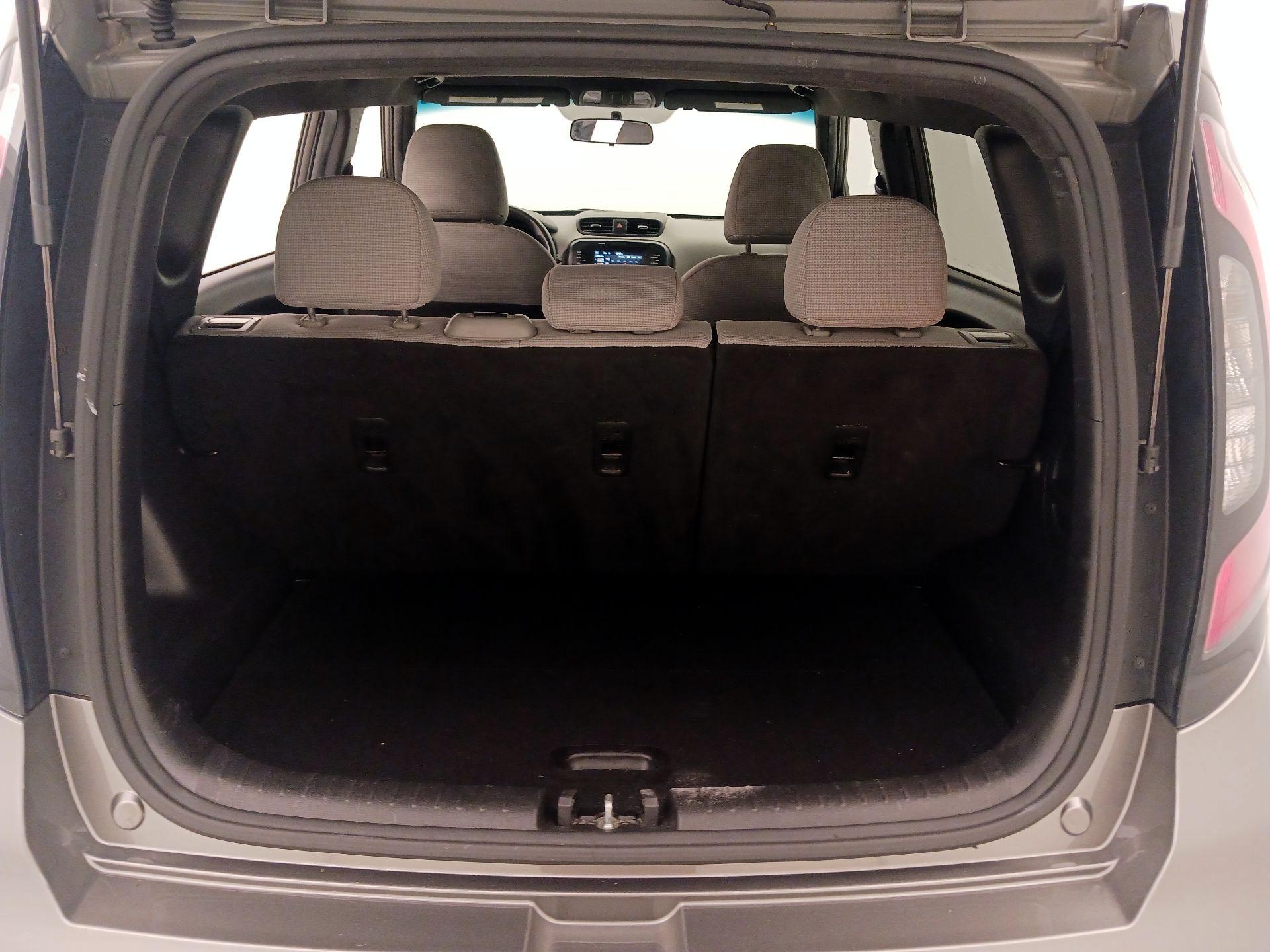 Thumbnail: 2018 Kia Soul - 20