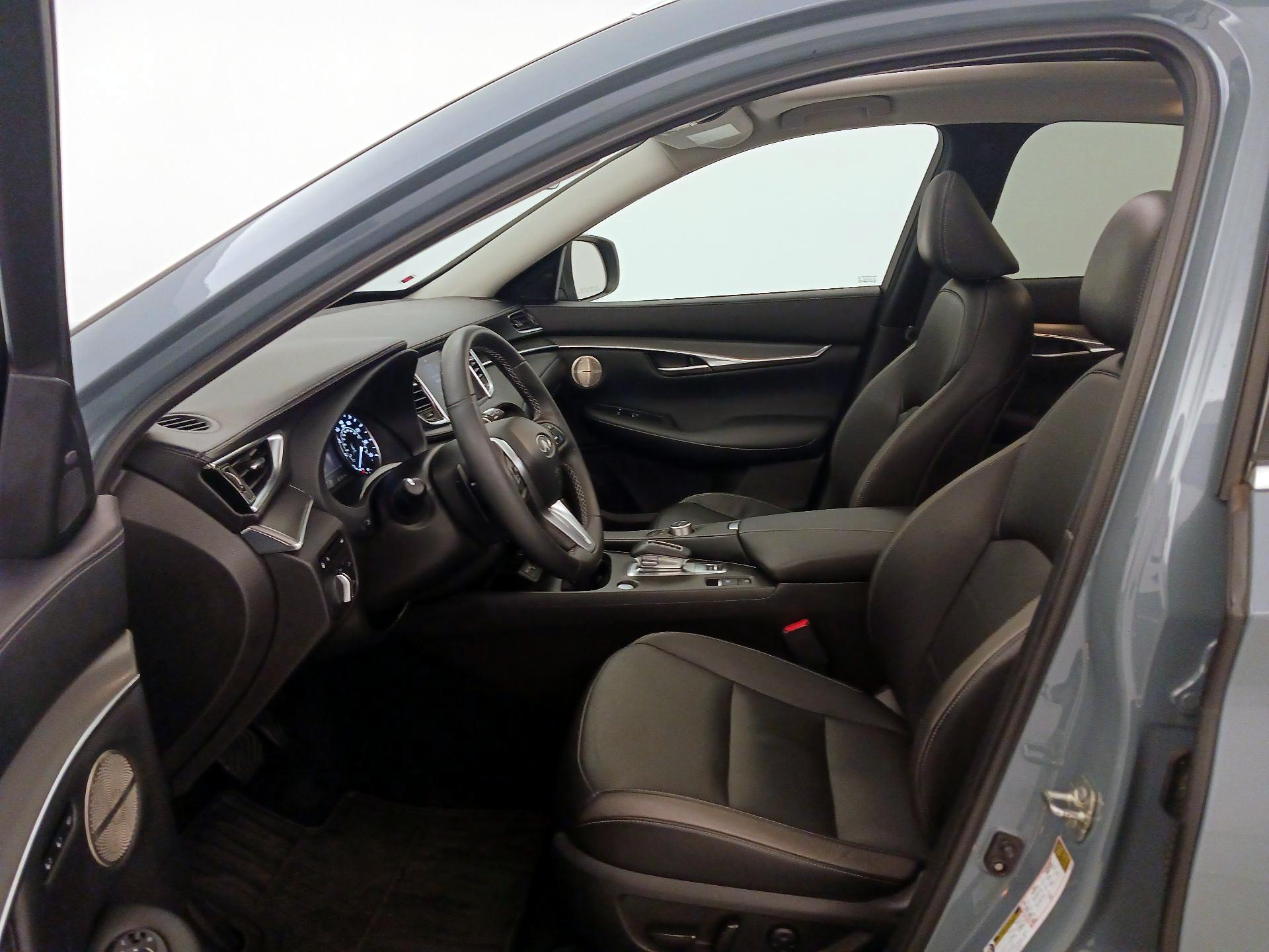 Thumbnail: 2024 INFINITI QX50 - 11