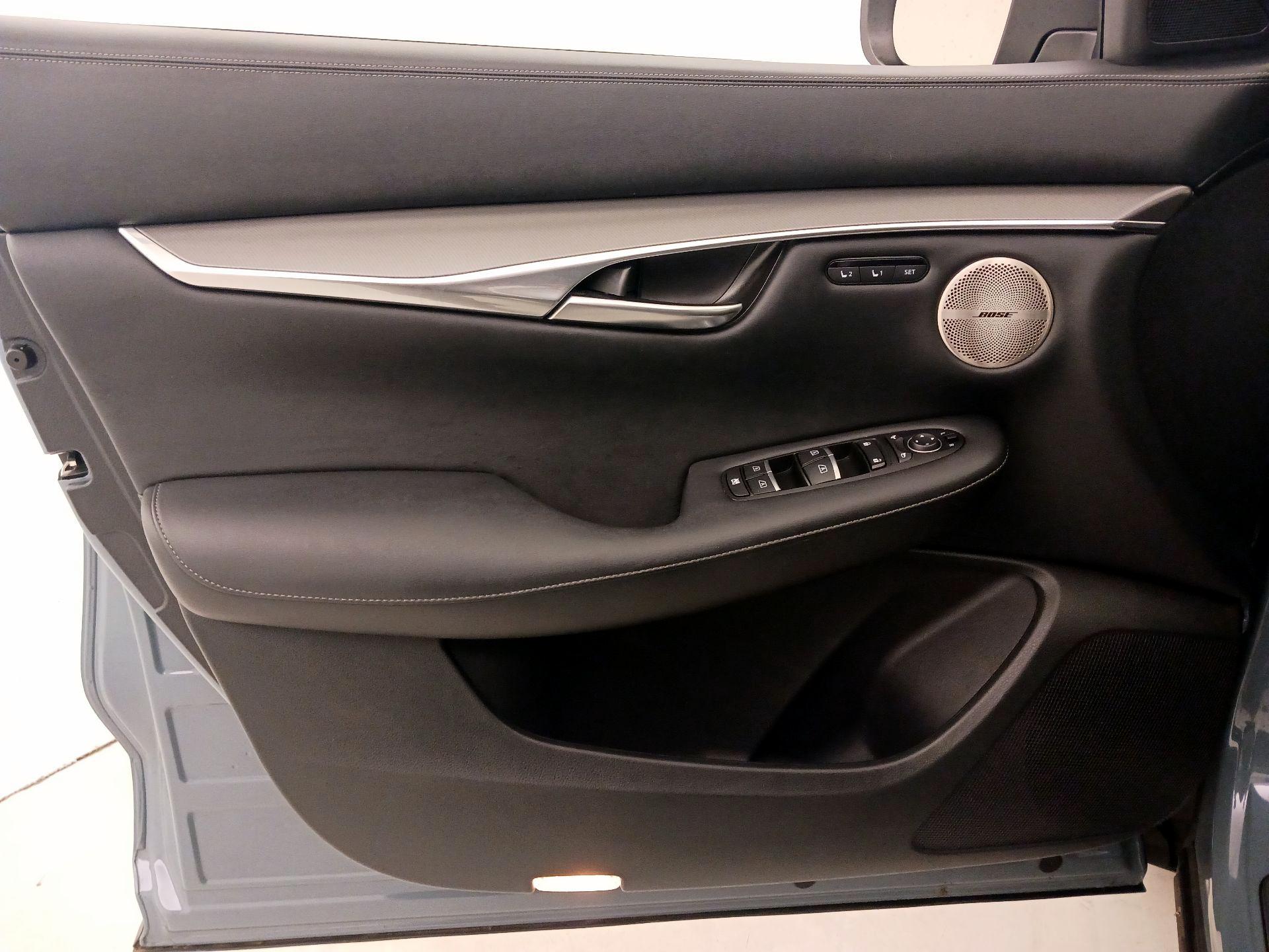 Thumbnail: 2024 INFINITI QX50 - 12