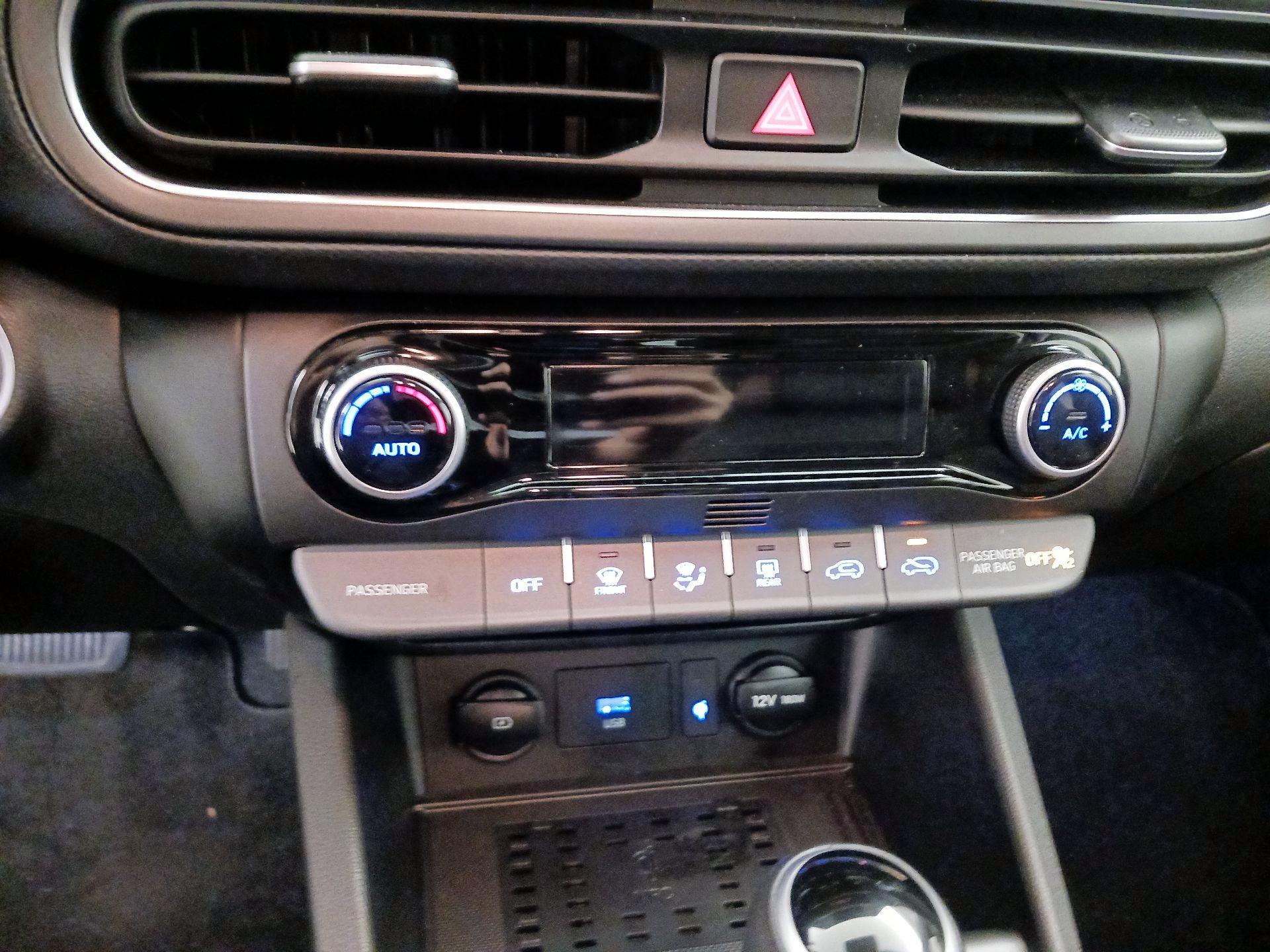 Thumbnail: 2022 Hyundai Kona - 17