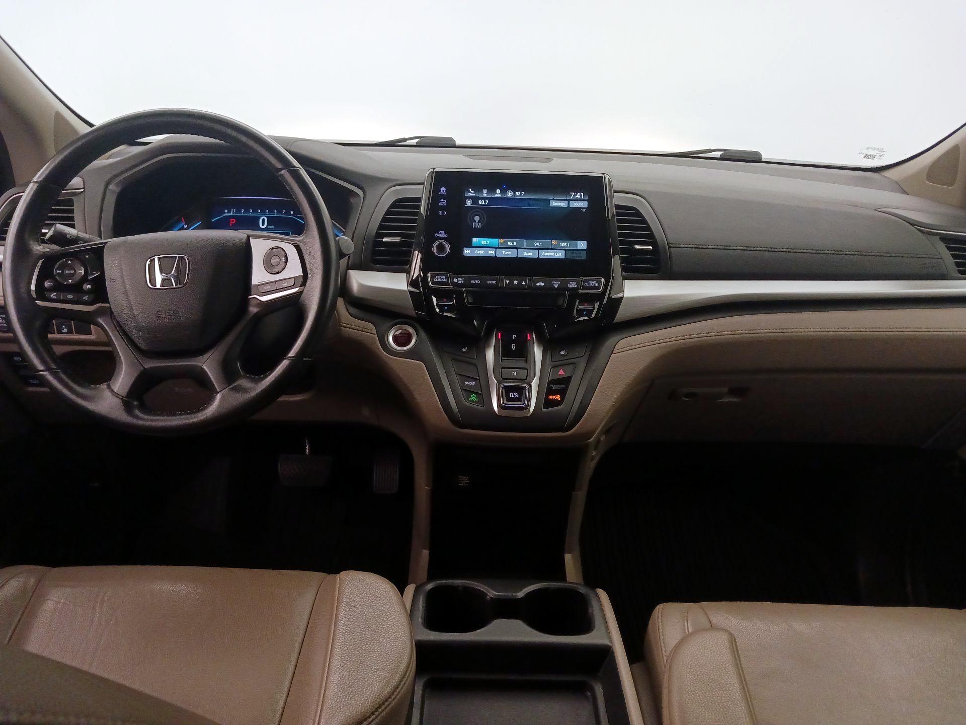 Thumbnail: 2019 Honda Odyssey - 9