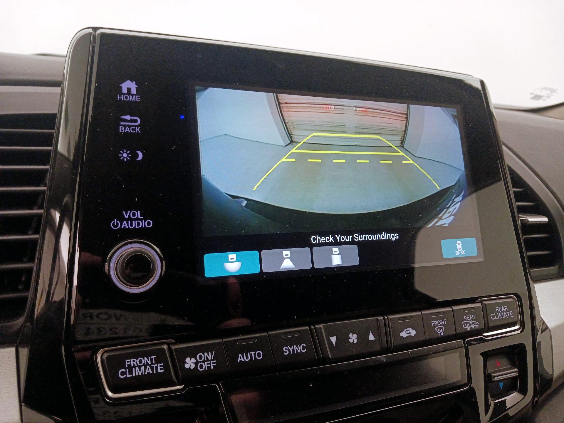 Thumbnail: 2019 Honda Odyssey - 14