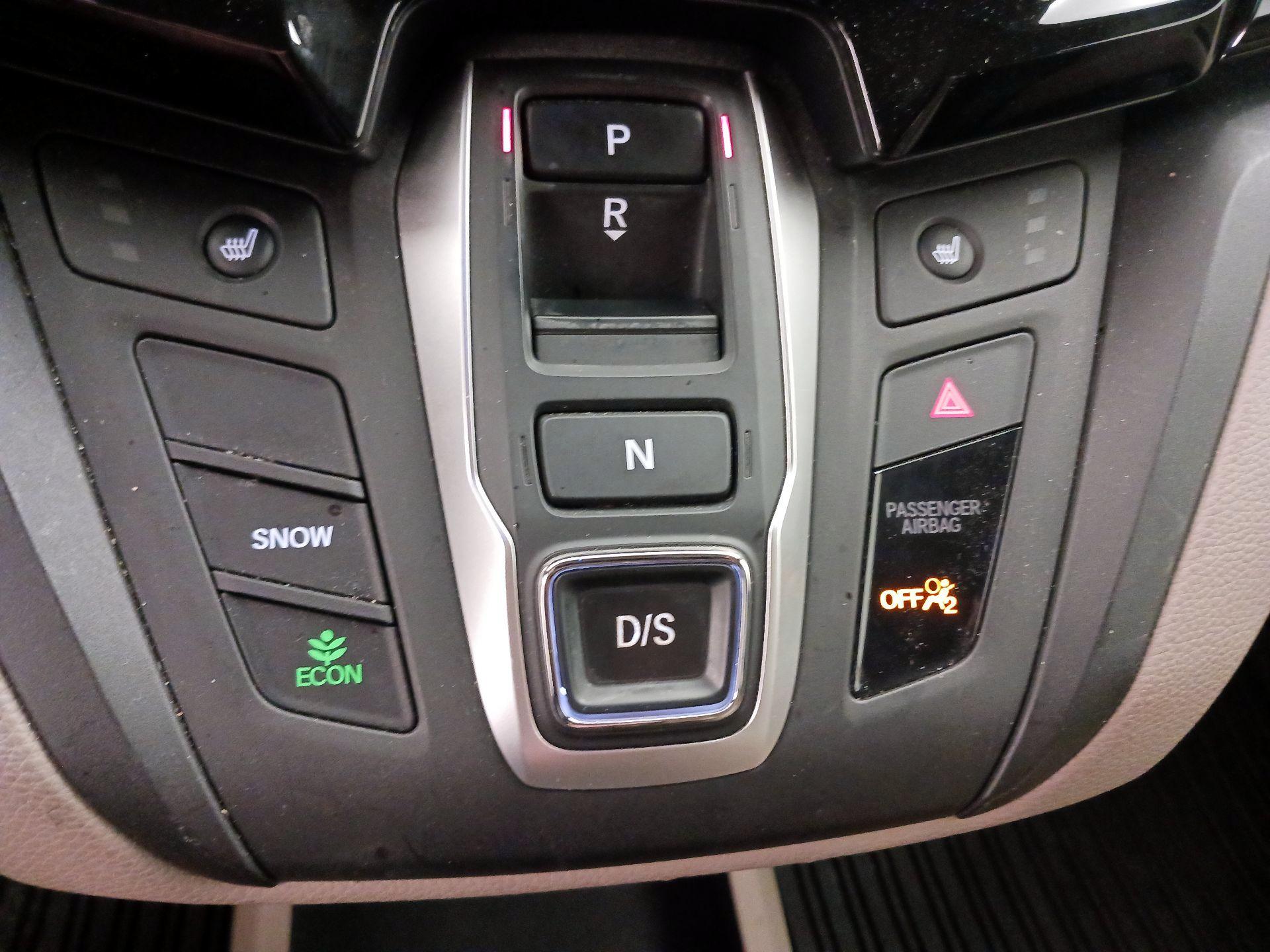 Thumbnail: 2019 Honda Odyssey - 17