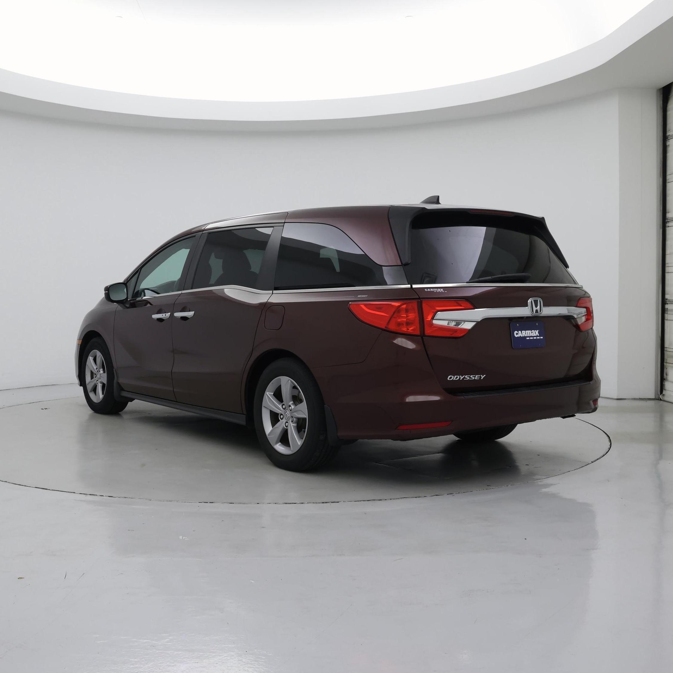 Thumbnail: 2019 Honda Odyssey - 2