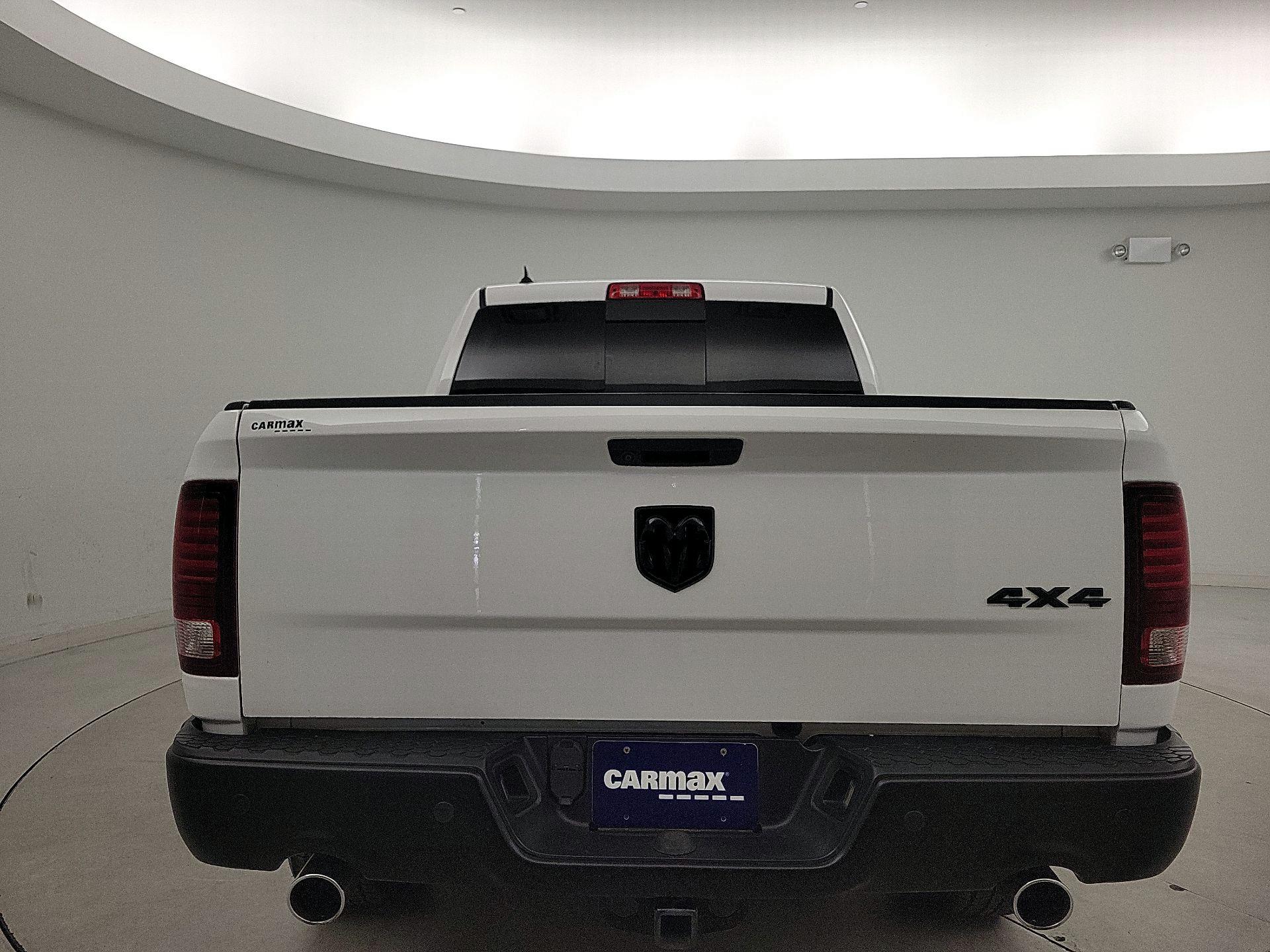 Thumbnail: 2019 RAM 1500 Classic - 20