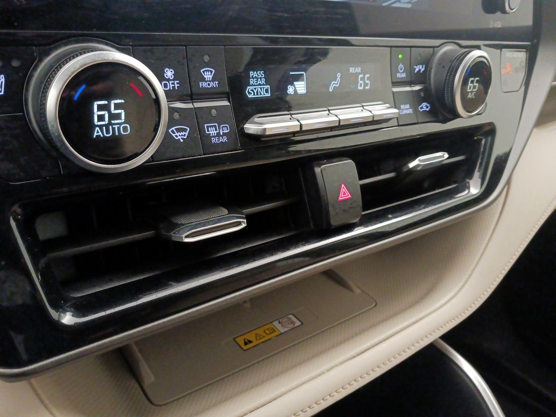 Thumbnail: 2023 Toyota Highlander - 16