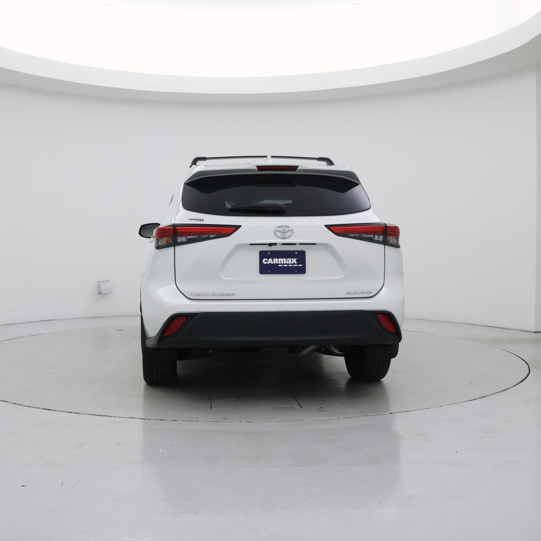 Thumbnail: 2023 Toyota Highlander - 6