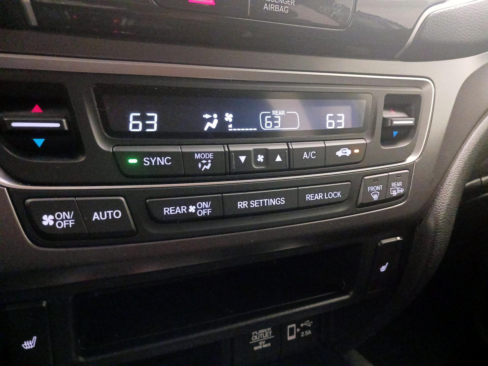 Thumbnail: 2021 Honda Pilot - 16