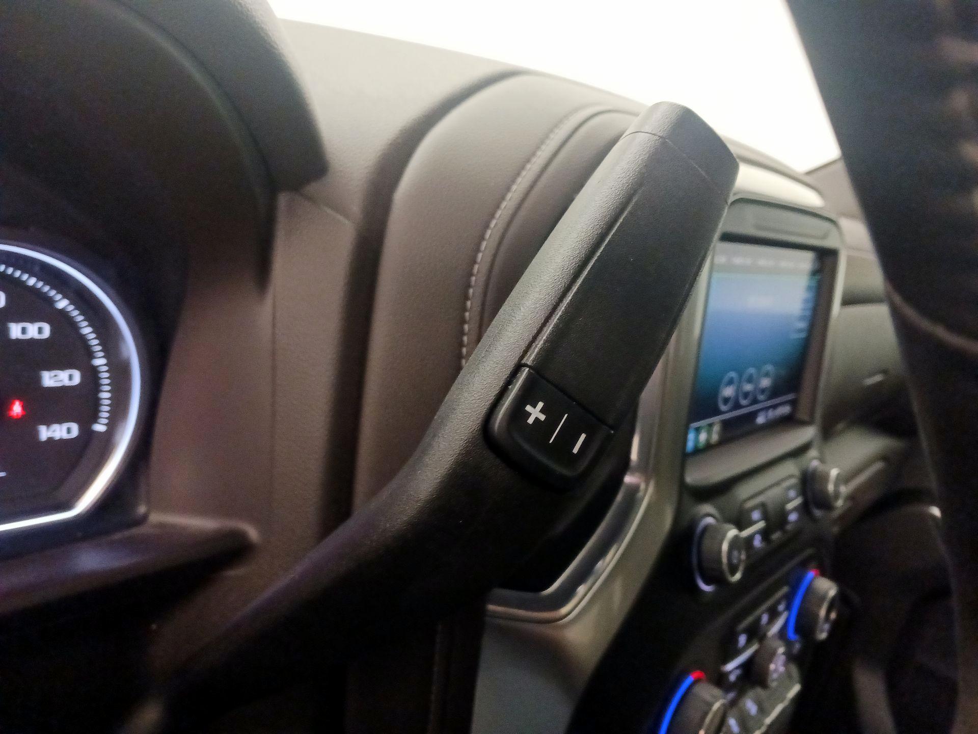 Thumbnail: 2021 Chevrolet Silverado 1500 - 17