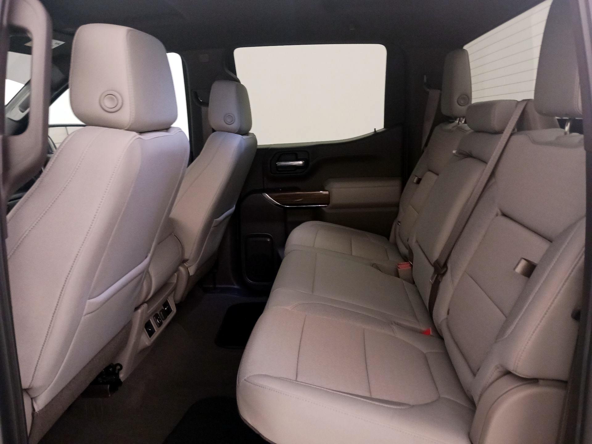 Thumbnail: 2021 Chevrolet Silverado 1500 - 19