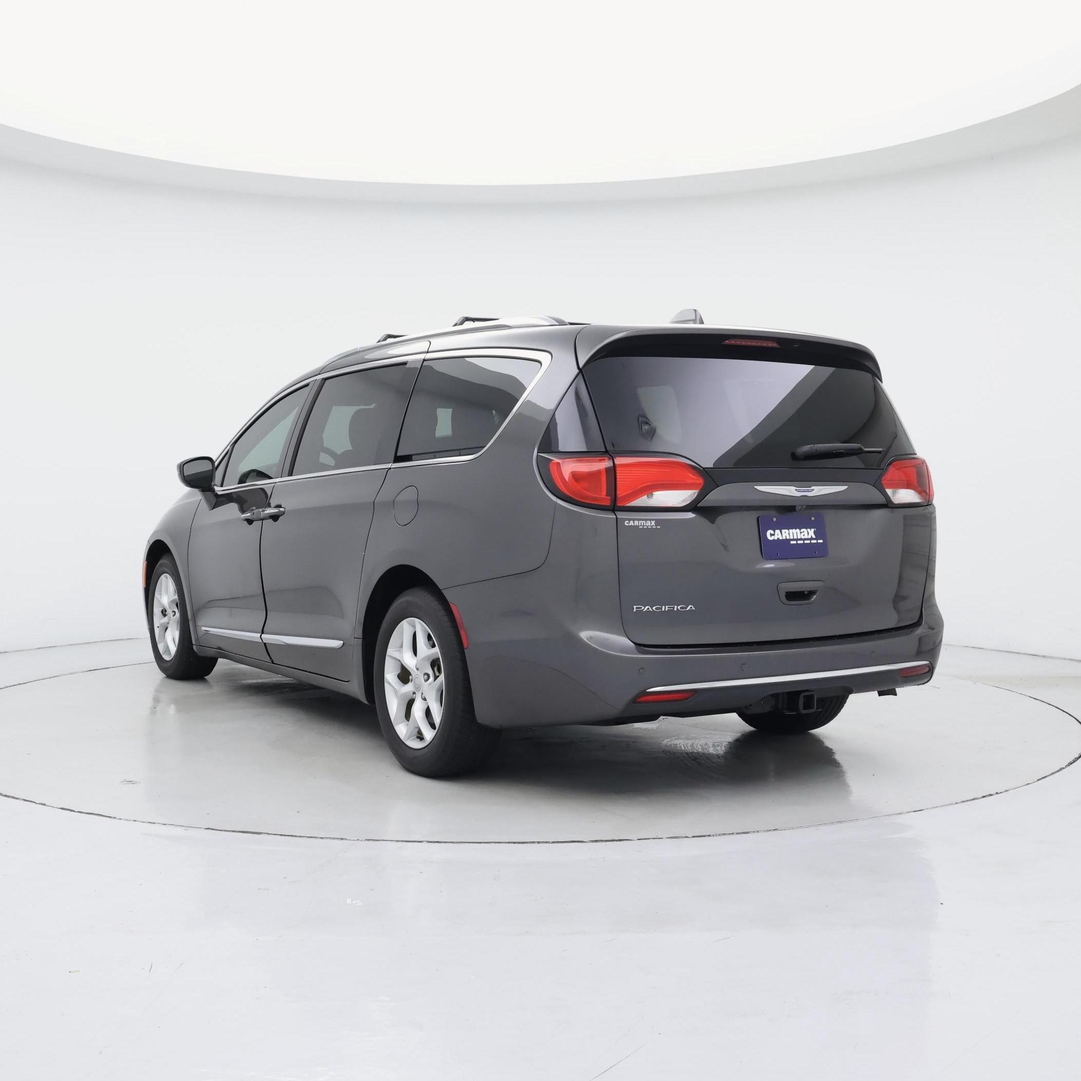 Thumbnail: 2018 Chrysler Pacifica - 2