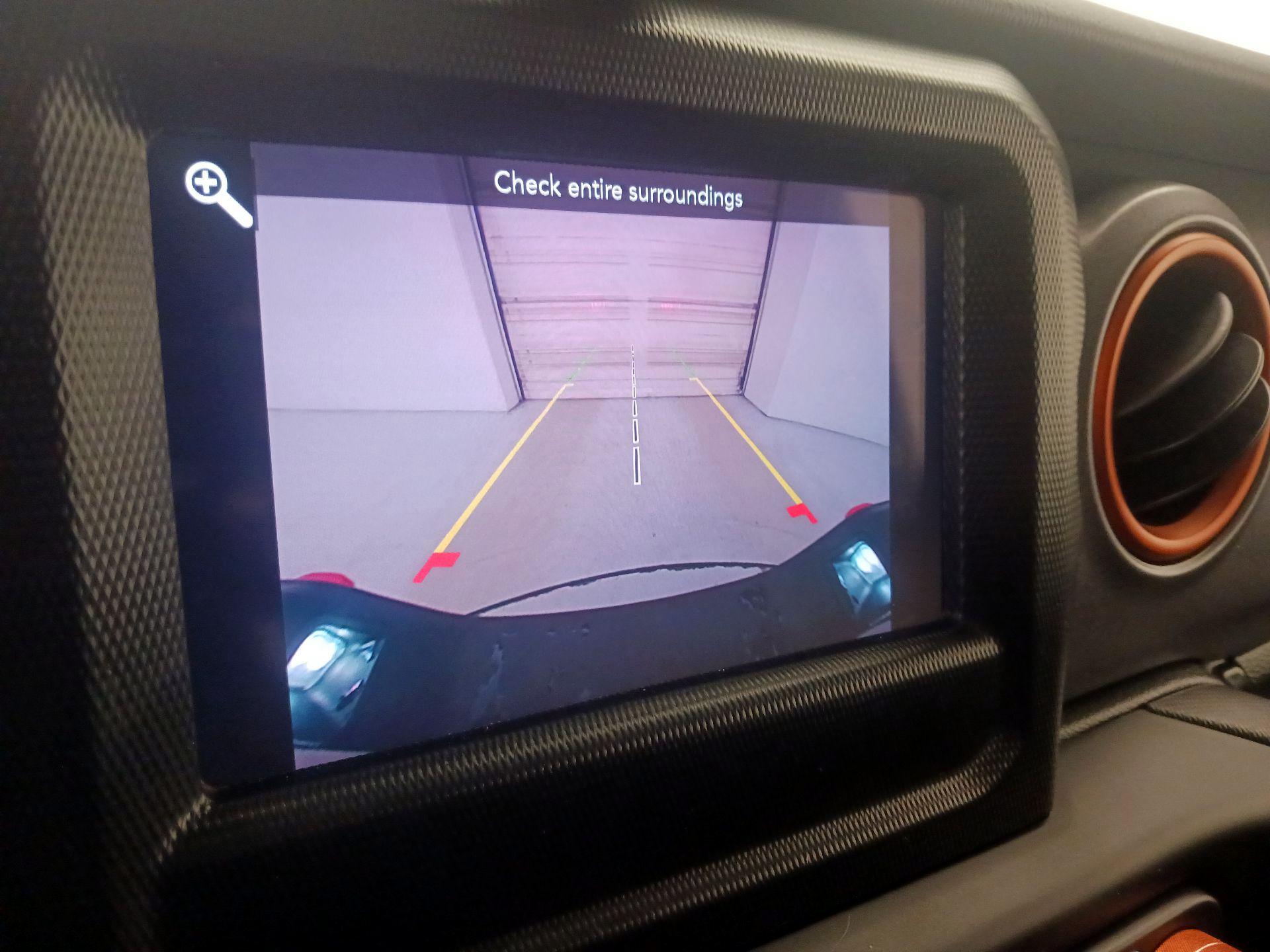 Thumbnail: 2021 Jeep Gladiator - 14