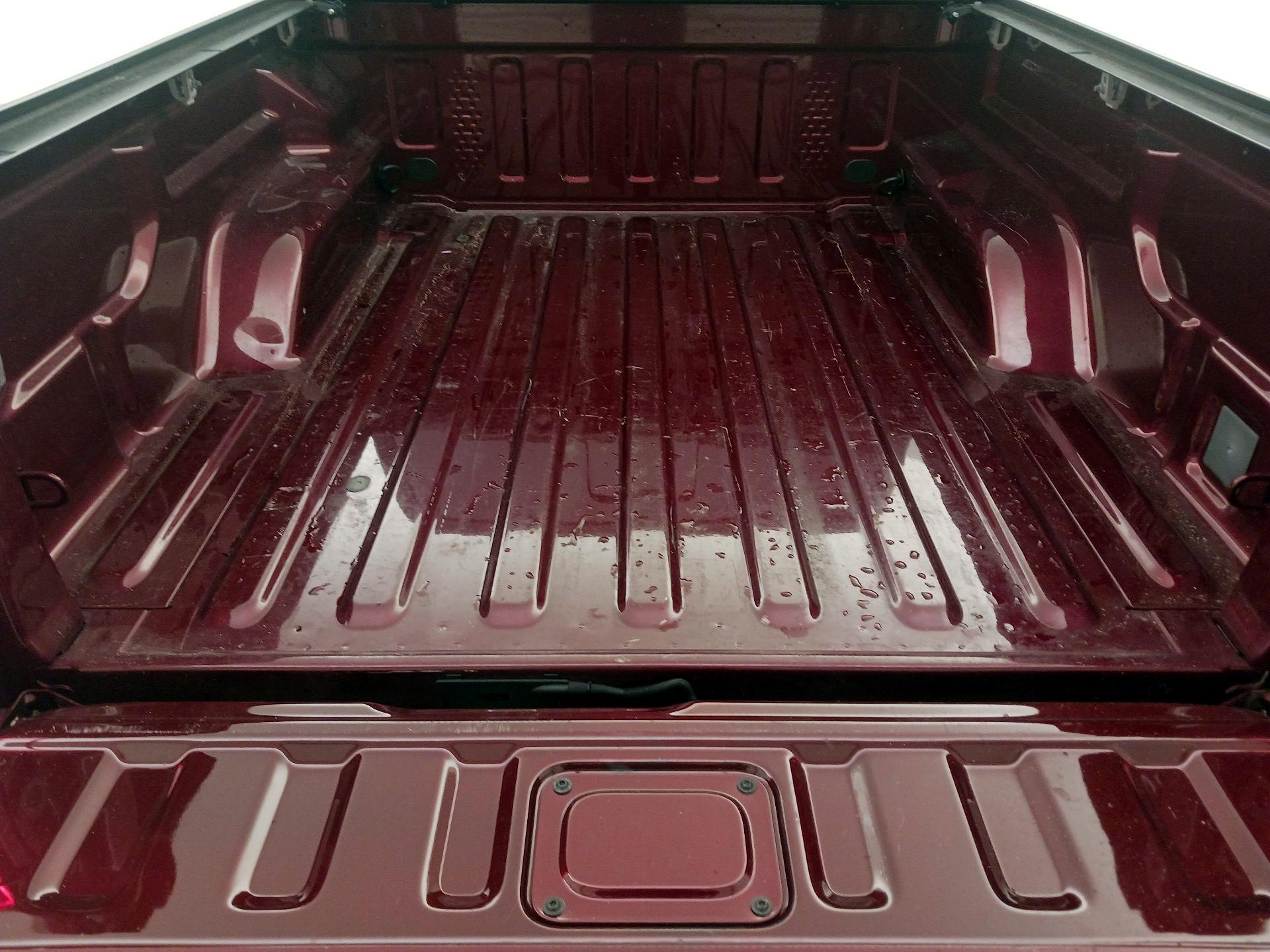 Thumbnail: 2021 Jeep Gladiator - 20