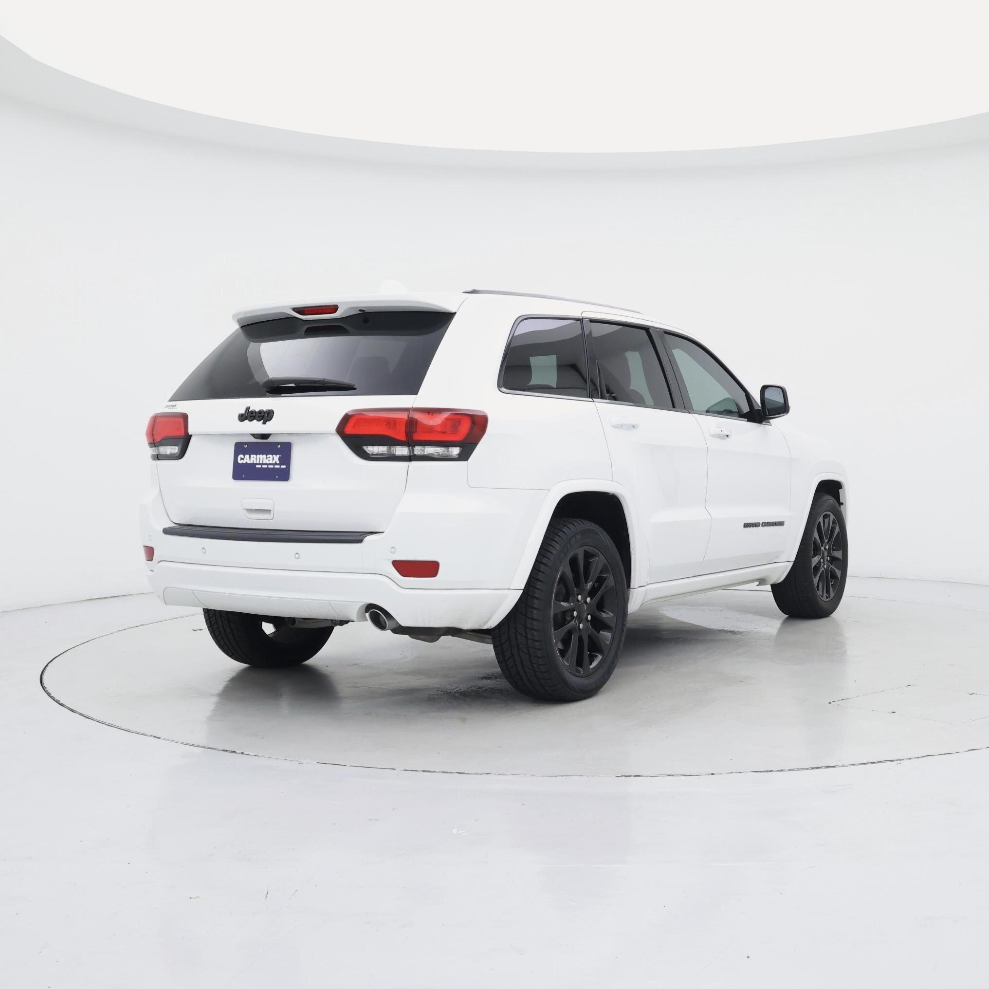 Thumbnail: 2019 Jeep Grand Cherokee - 8