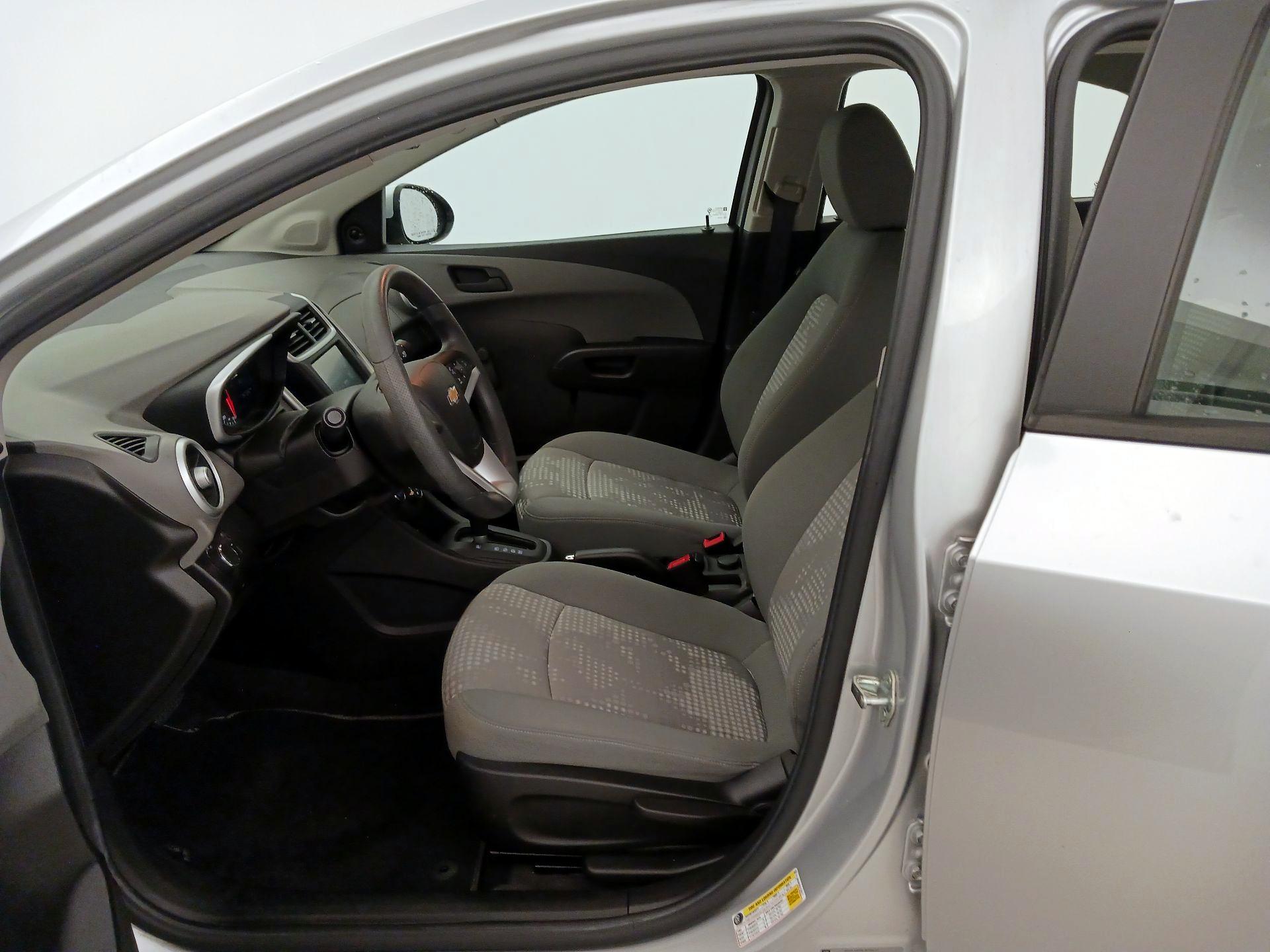 Thumbnail: 2017 Chevrolet Sonic - 11