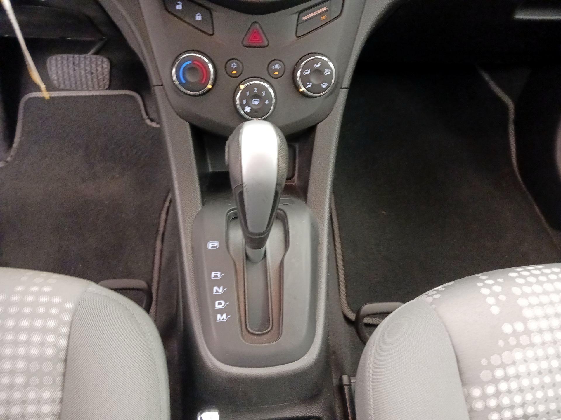 Thumbnail: 2017 Chevrolet Sonic - 17