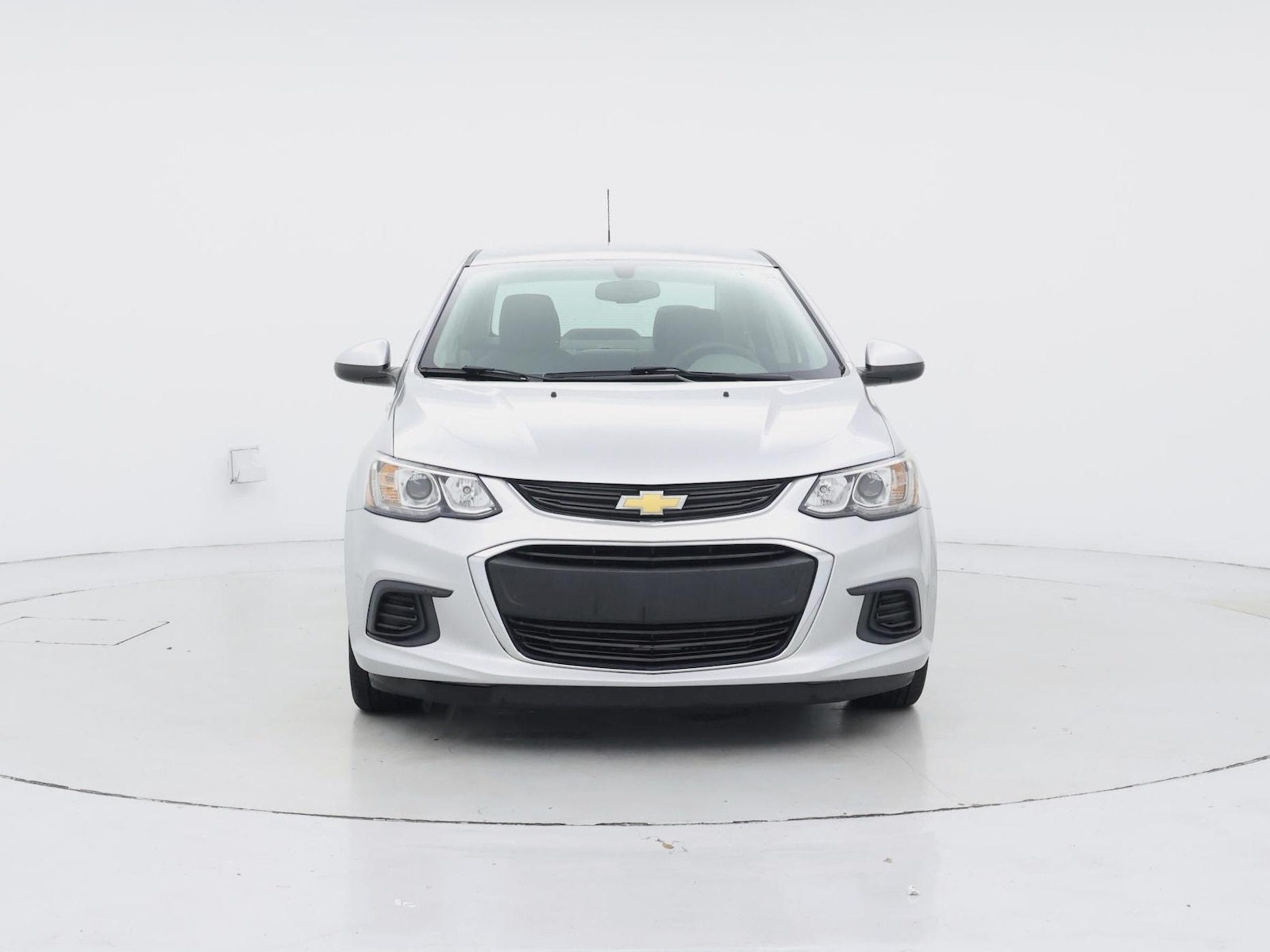 2017 Chevrolet Sonic LS - Photo 6