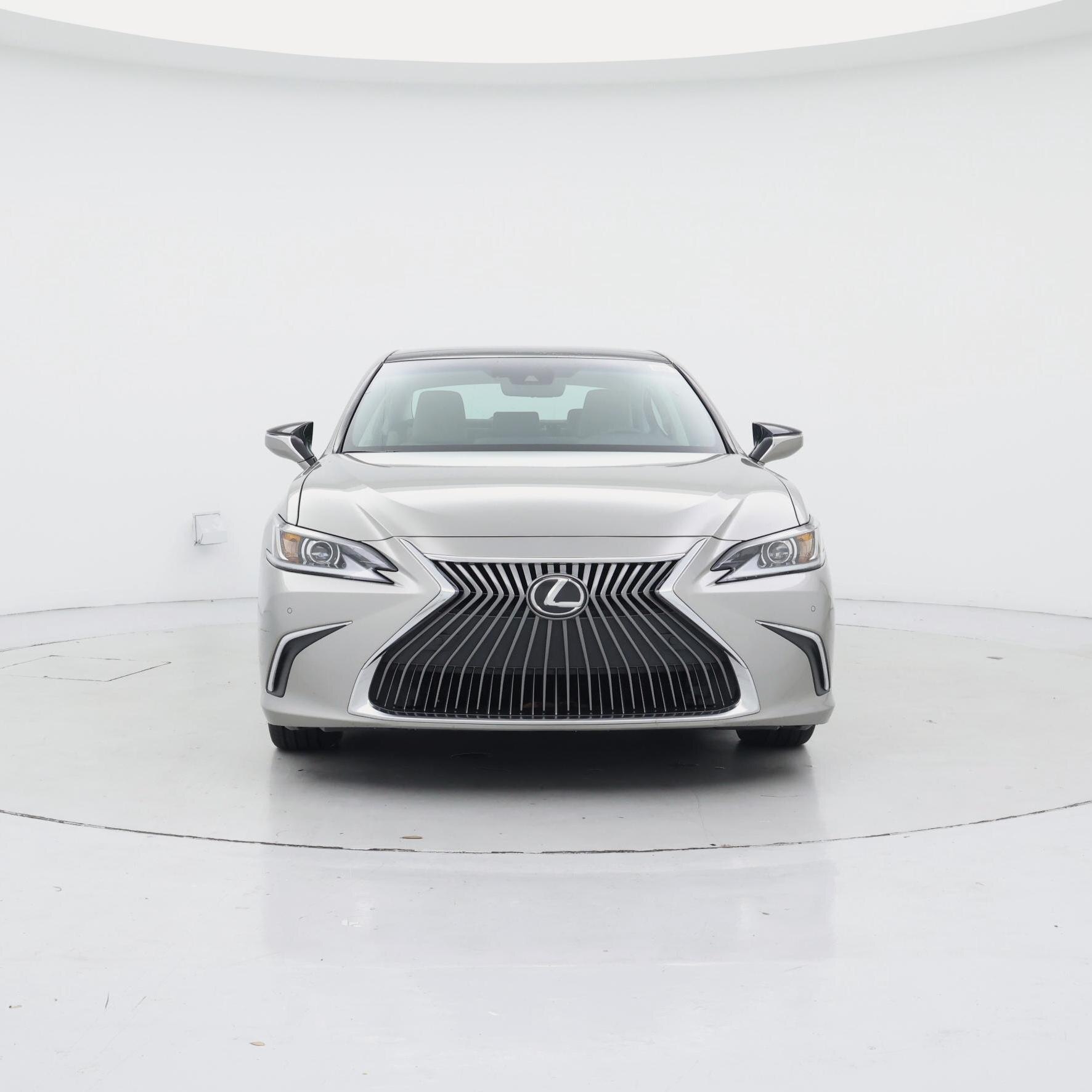Thumbnail: 2021 Lexus ES - 5