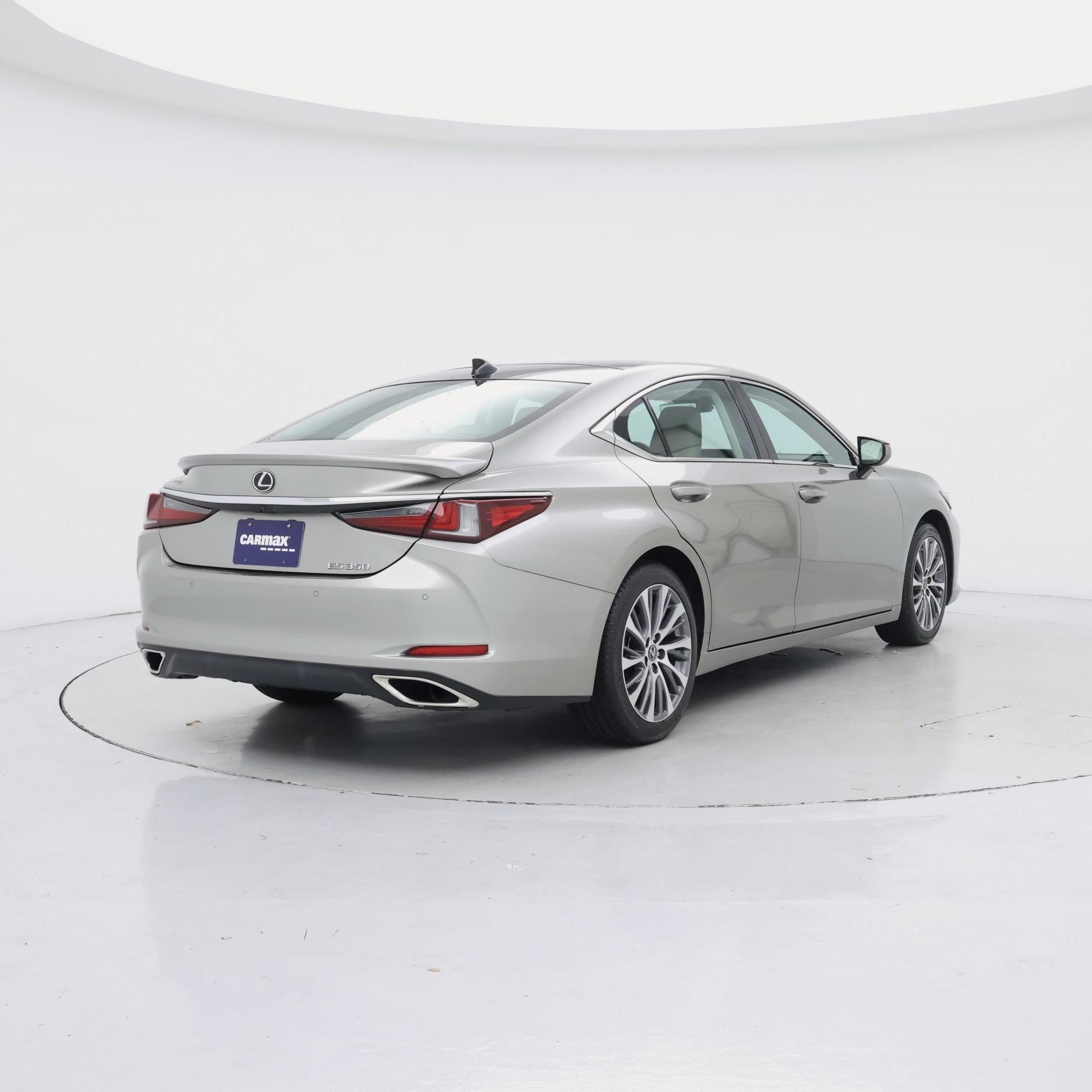 Thumbnail: 2021 Lexus ES - 8