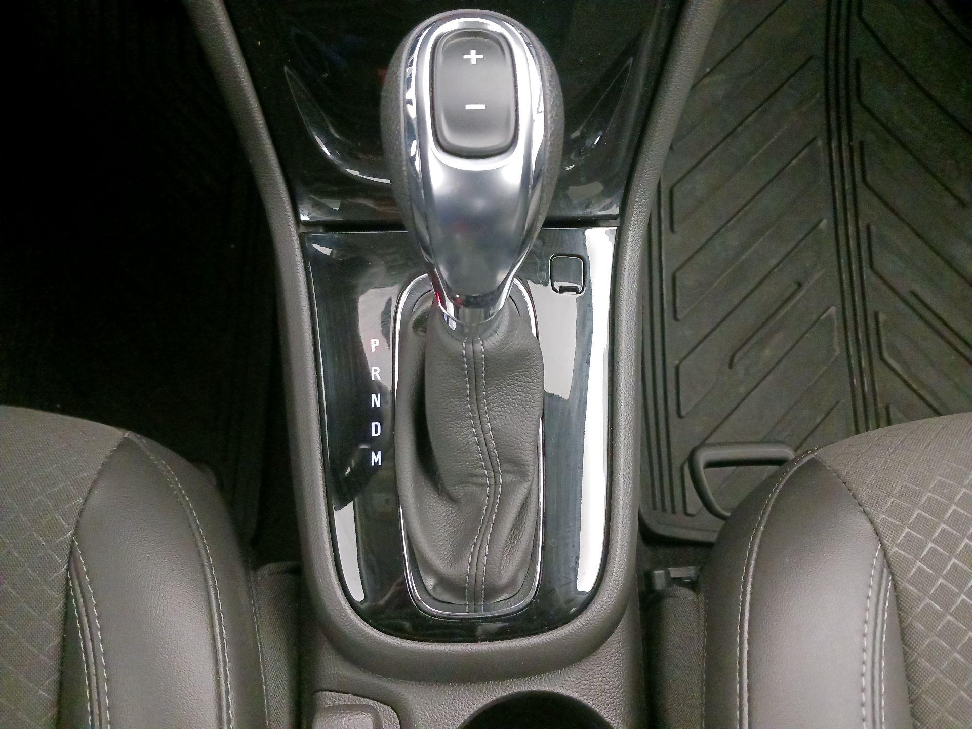 Thumbnail: 2019 Buick Encore - 17