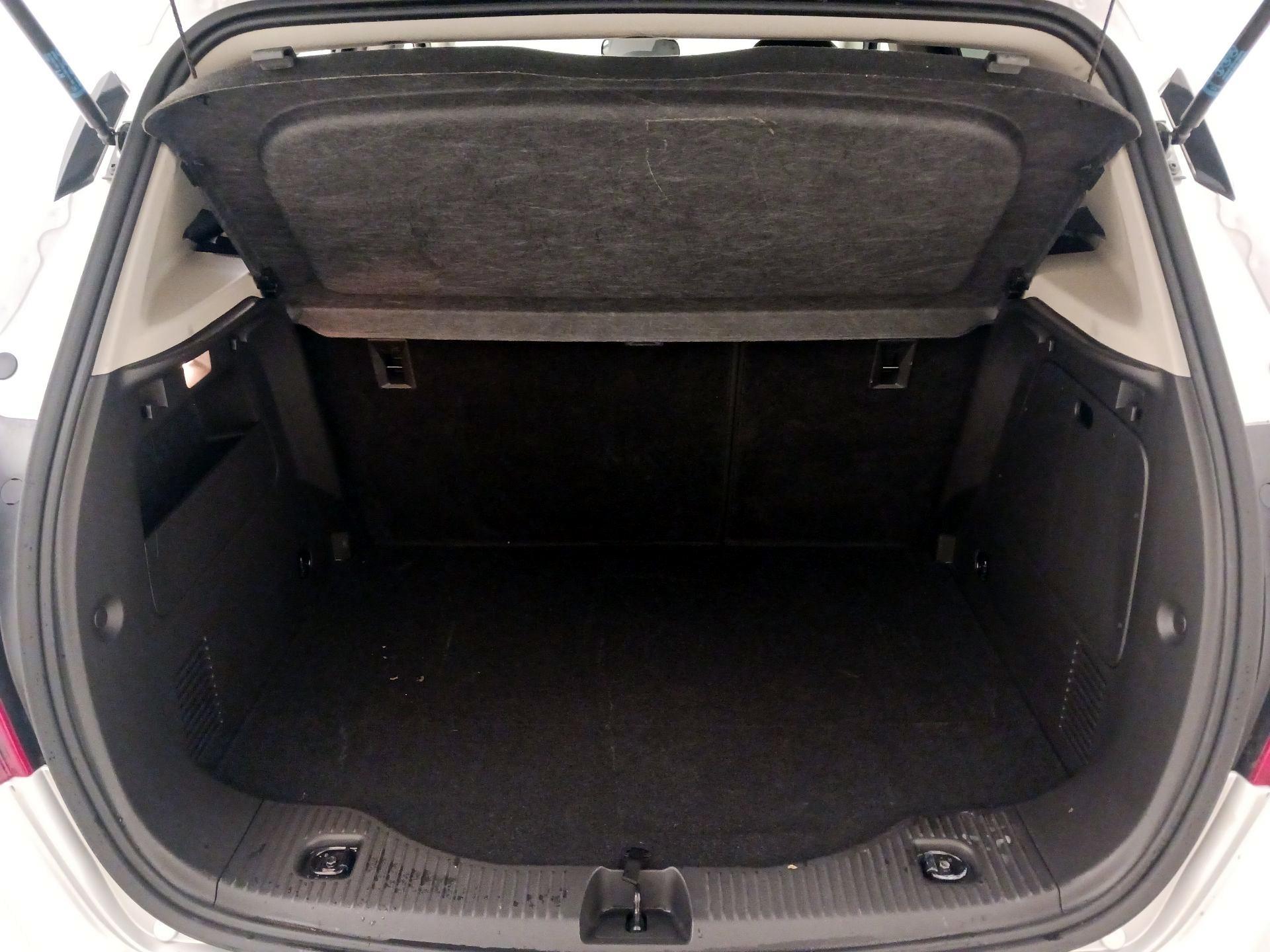 Thumbnail: 2019 Buick Encore - 20