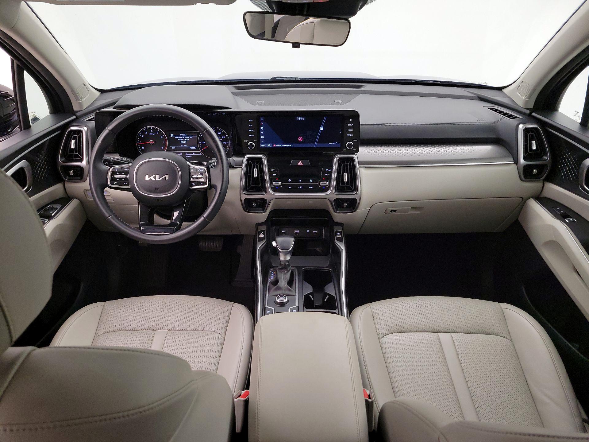 Thumbnail: 2023 Kia Sorento - 9
