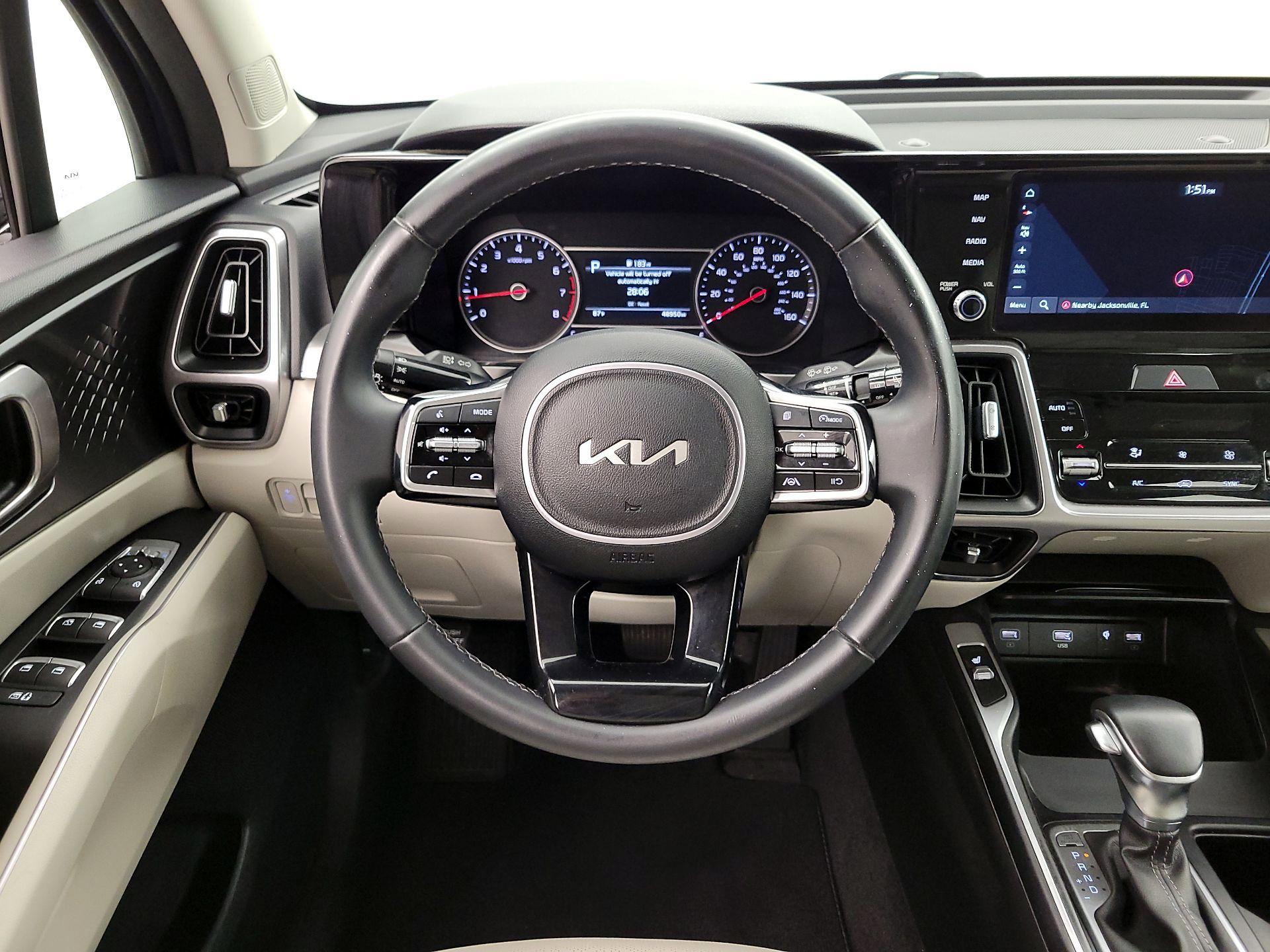 Thumbnail: 2023 Kia Sorento - 10