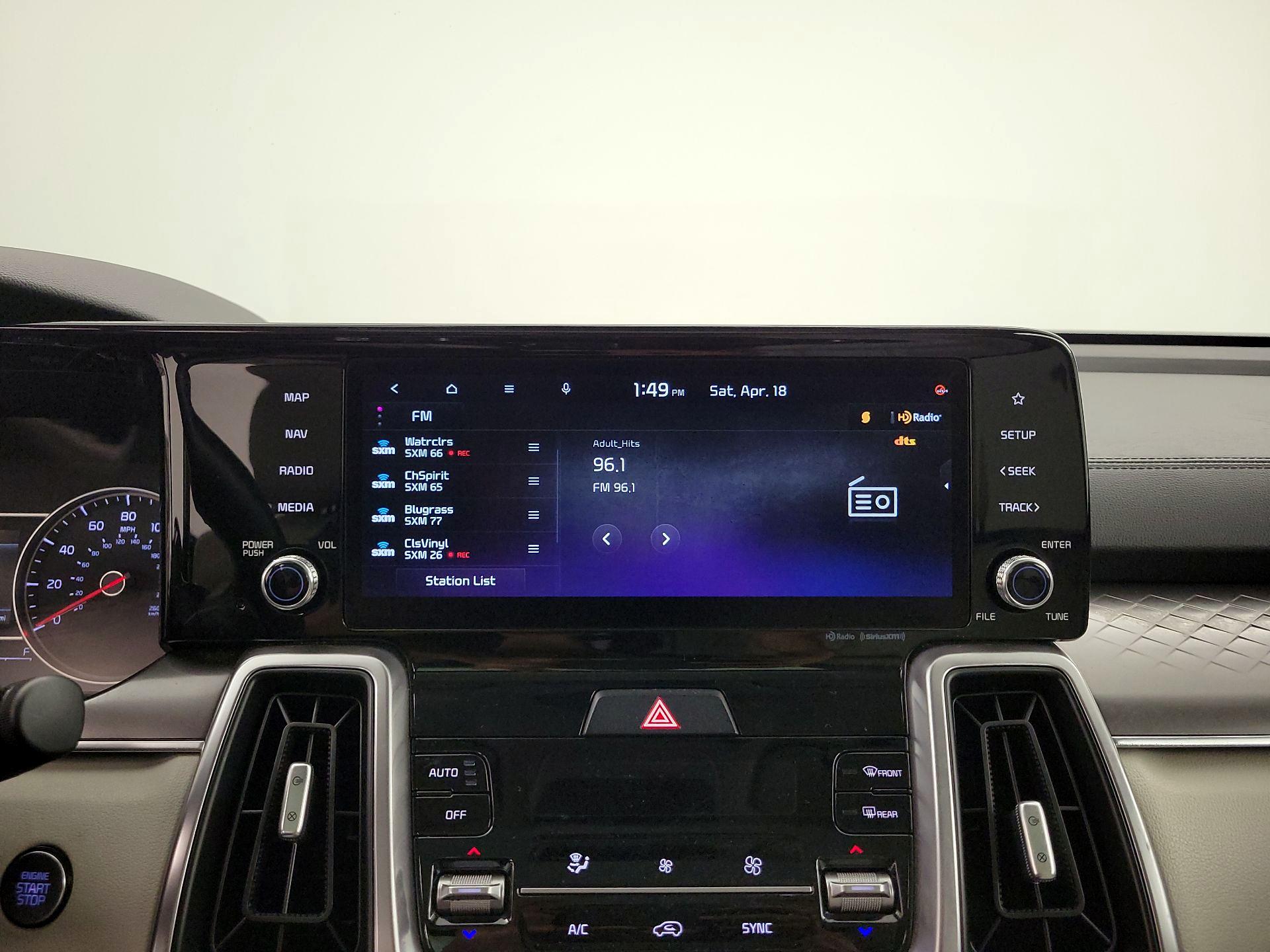 Thumbnail: 2023 Kia Sorento - 16