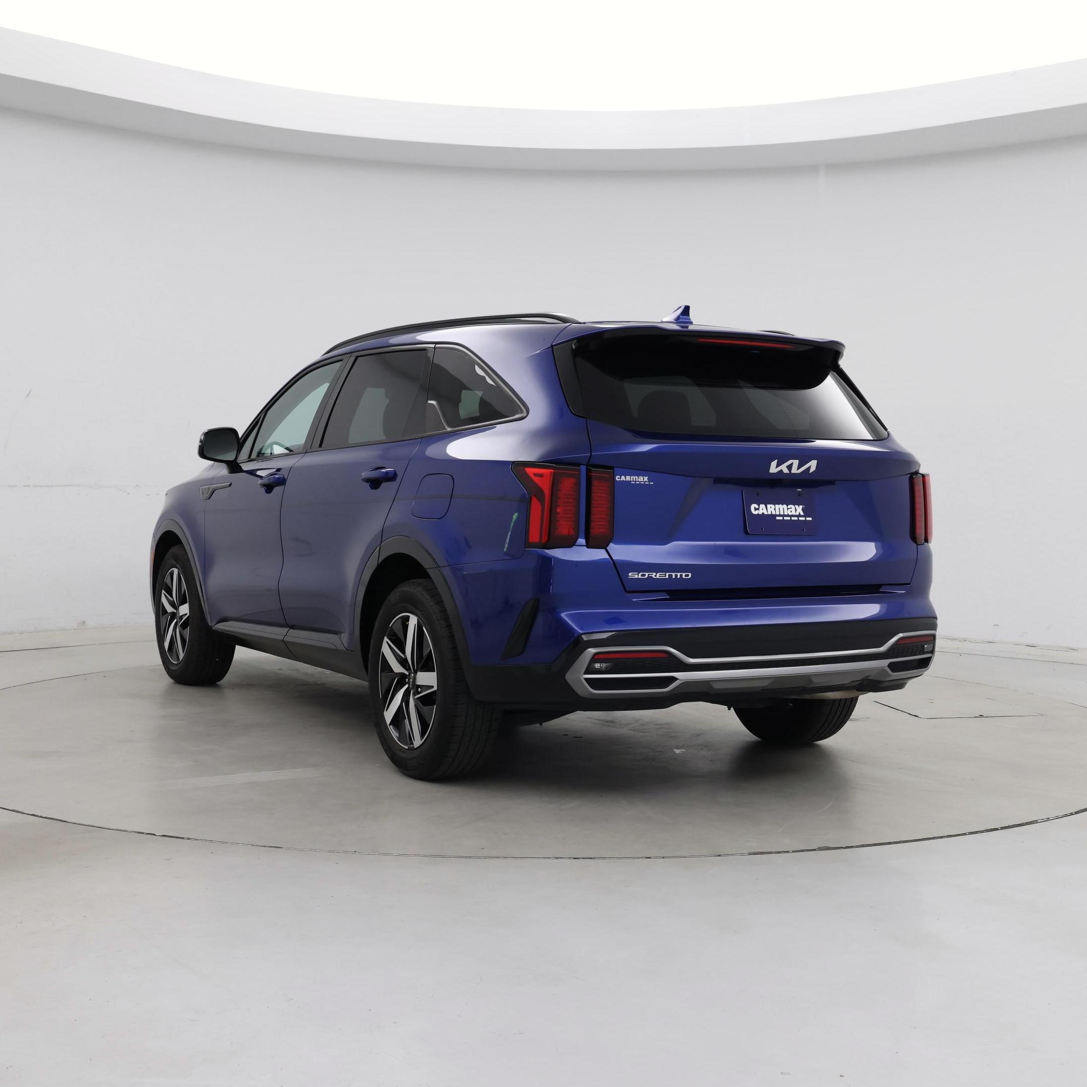 Thumbnail: 2023 Kia Sorento - 2
