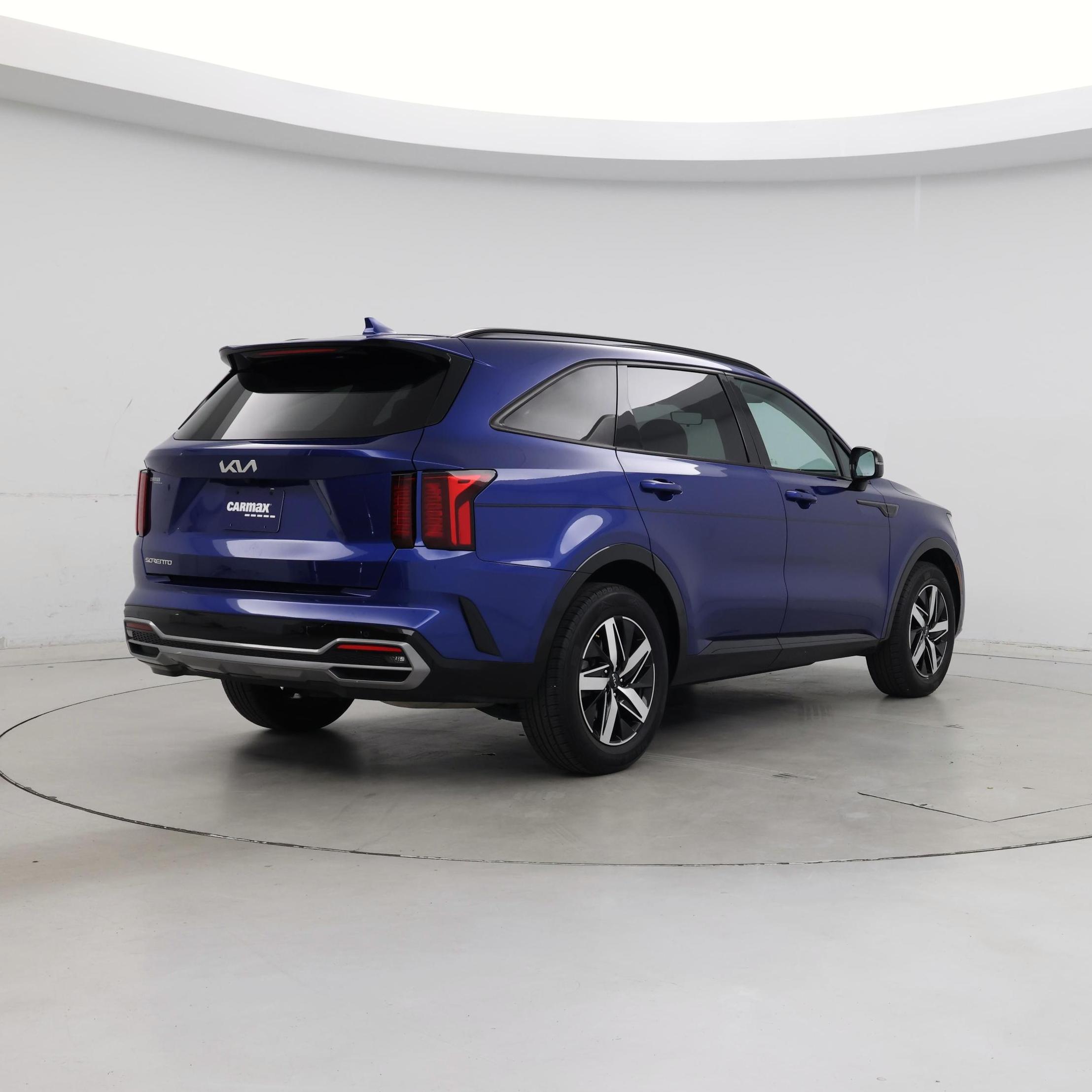 Thumbnail: 2023 Kia Sorento - 8