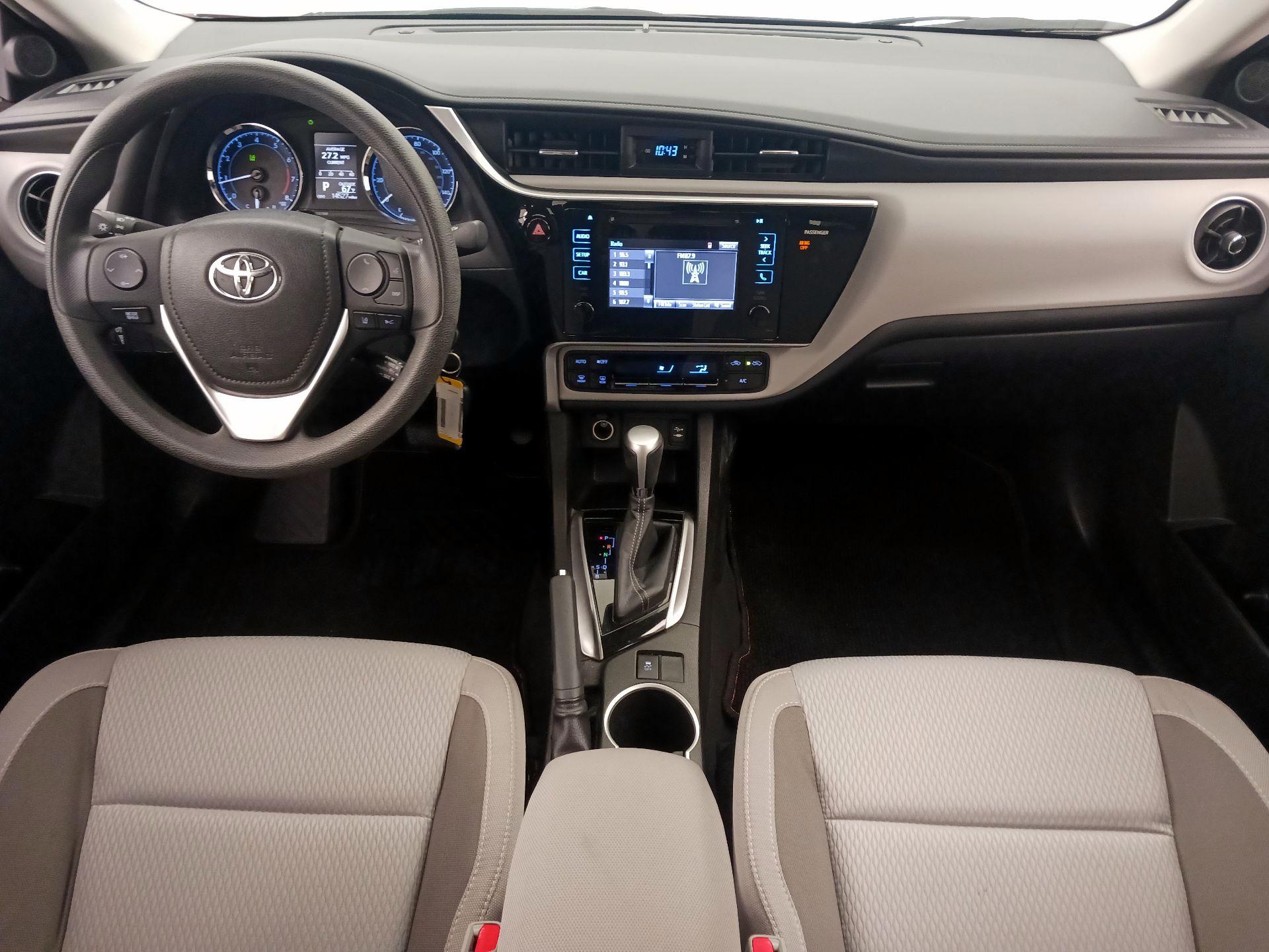 Thumbnail: 2017 Toyota Corolla - 9