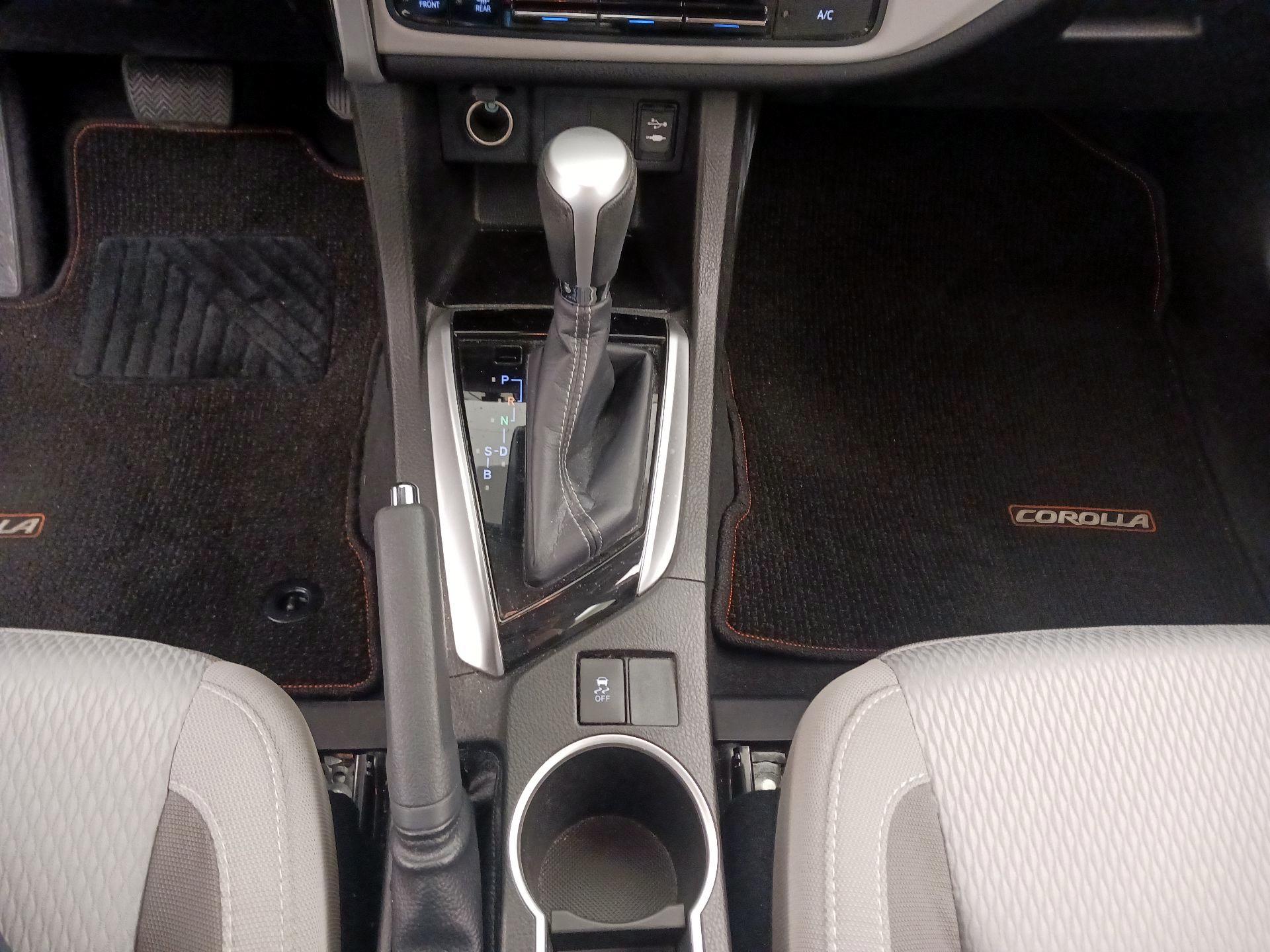 Thumbnail: 2017 Toyota Corolla - 17