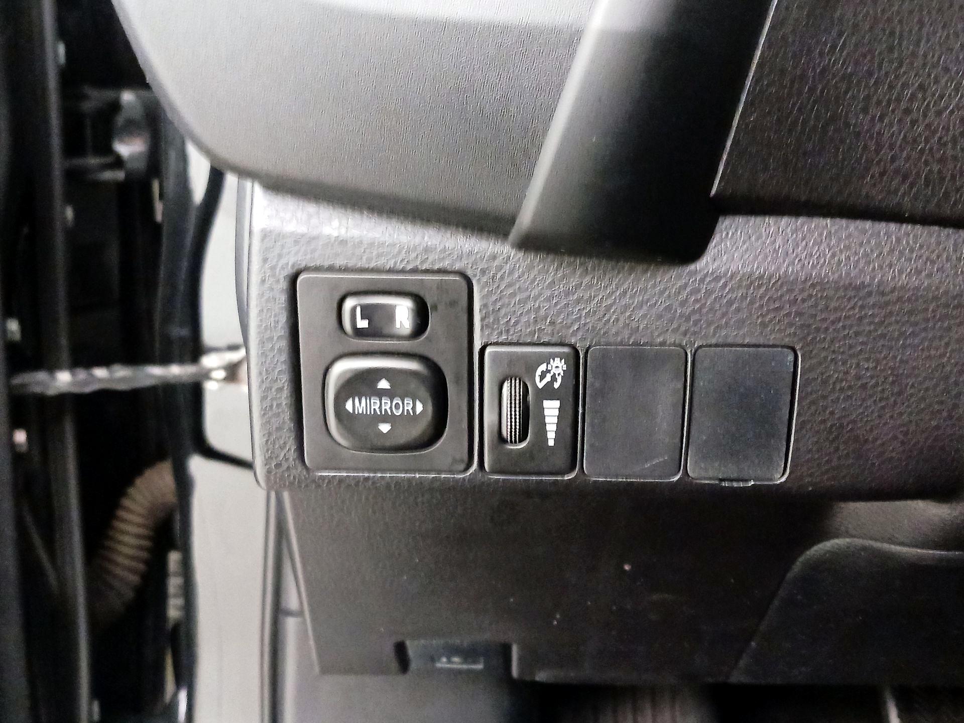 Thumbnail: 2018 Toyota Corolla - 13