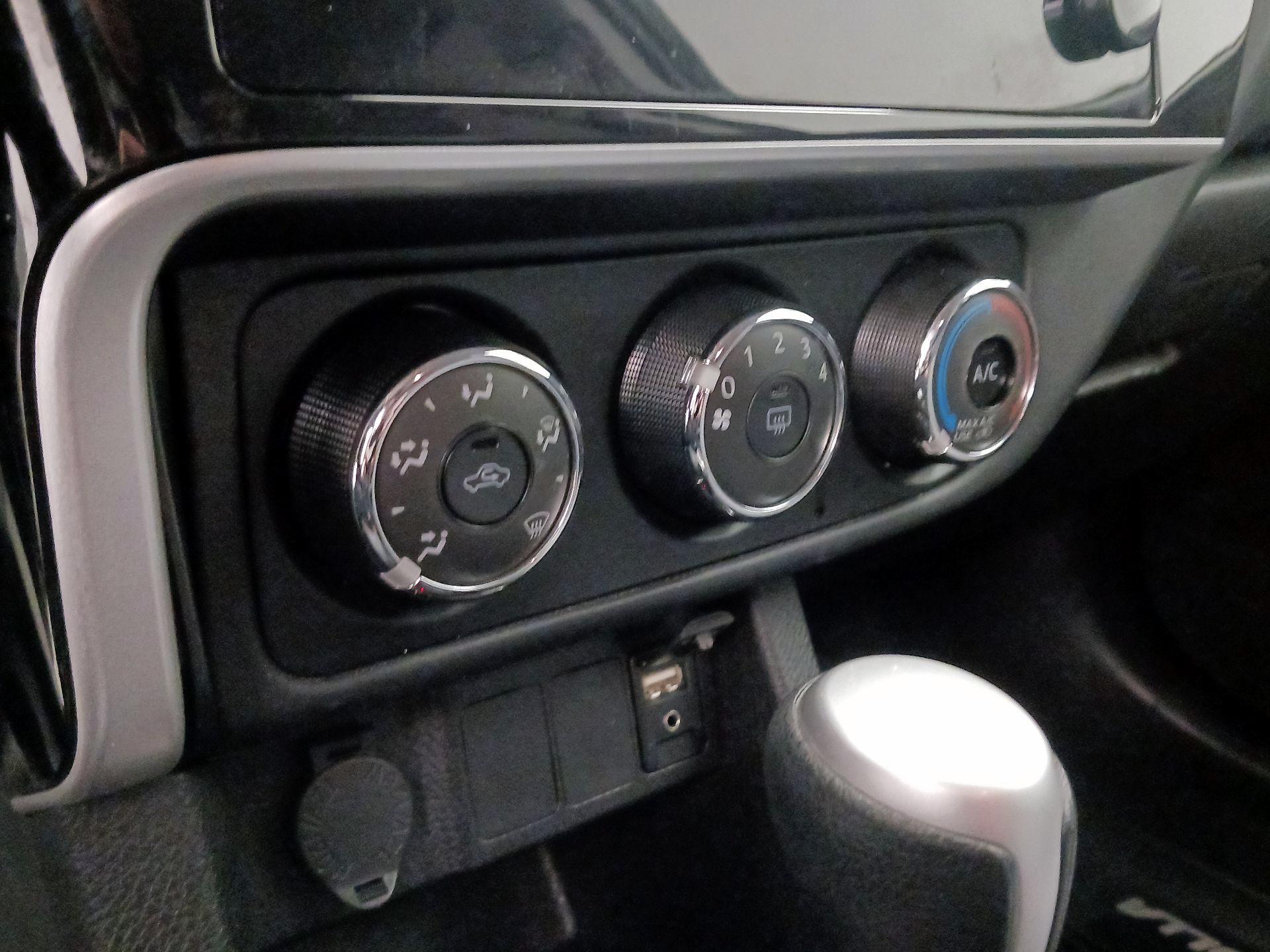 Thumbnail: 2018 Toyota Corolla - 16