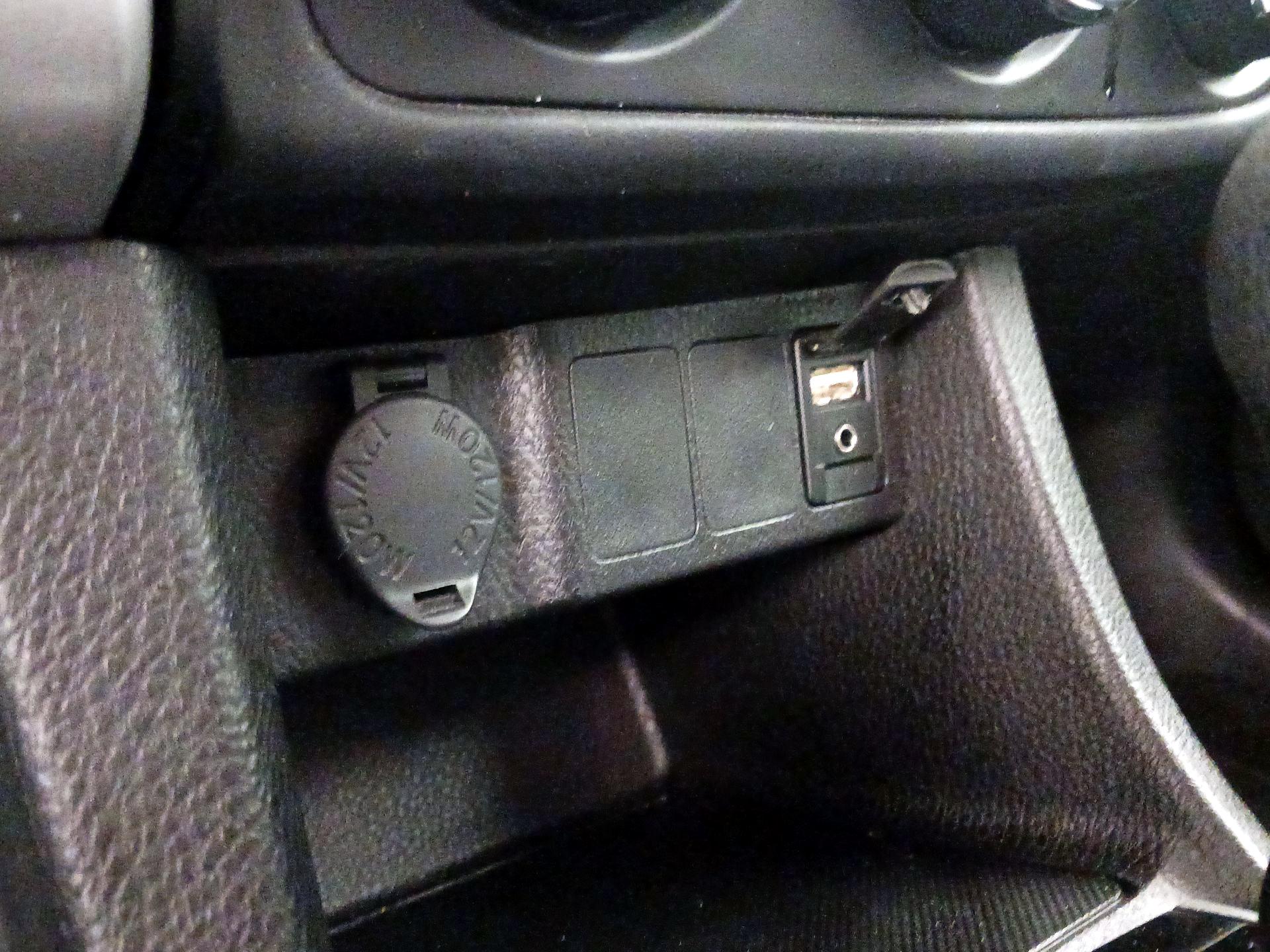 Thumbnail: 2018 Toyota Corolla - 18