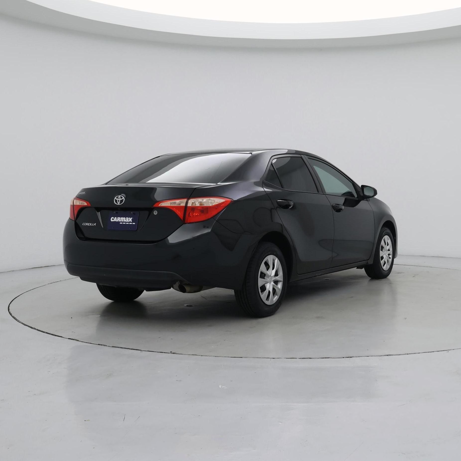 Thumbnail: 2018 Toyota Corolla - 8