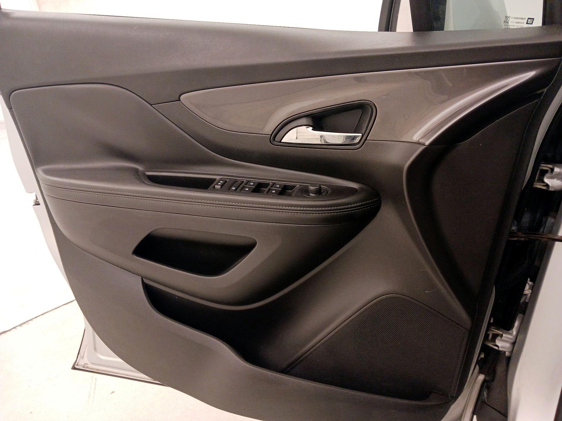 Thumbnail: 2019 Buick Encore - 12