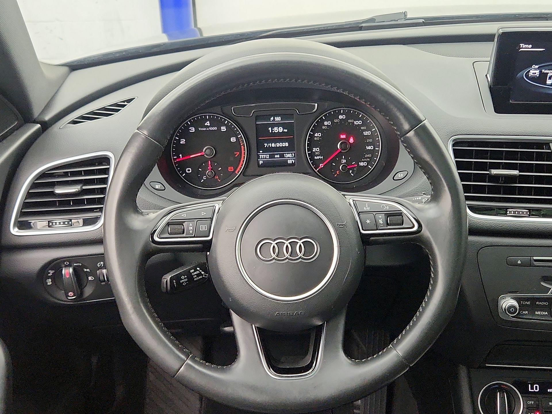Thumbnail: 2018 Audi Q3 - 10